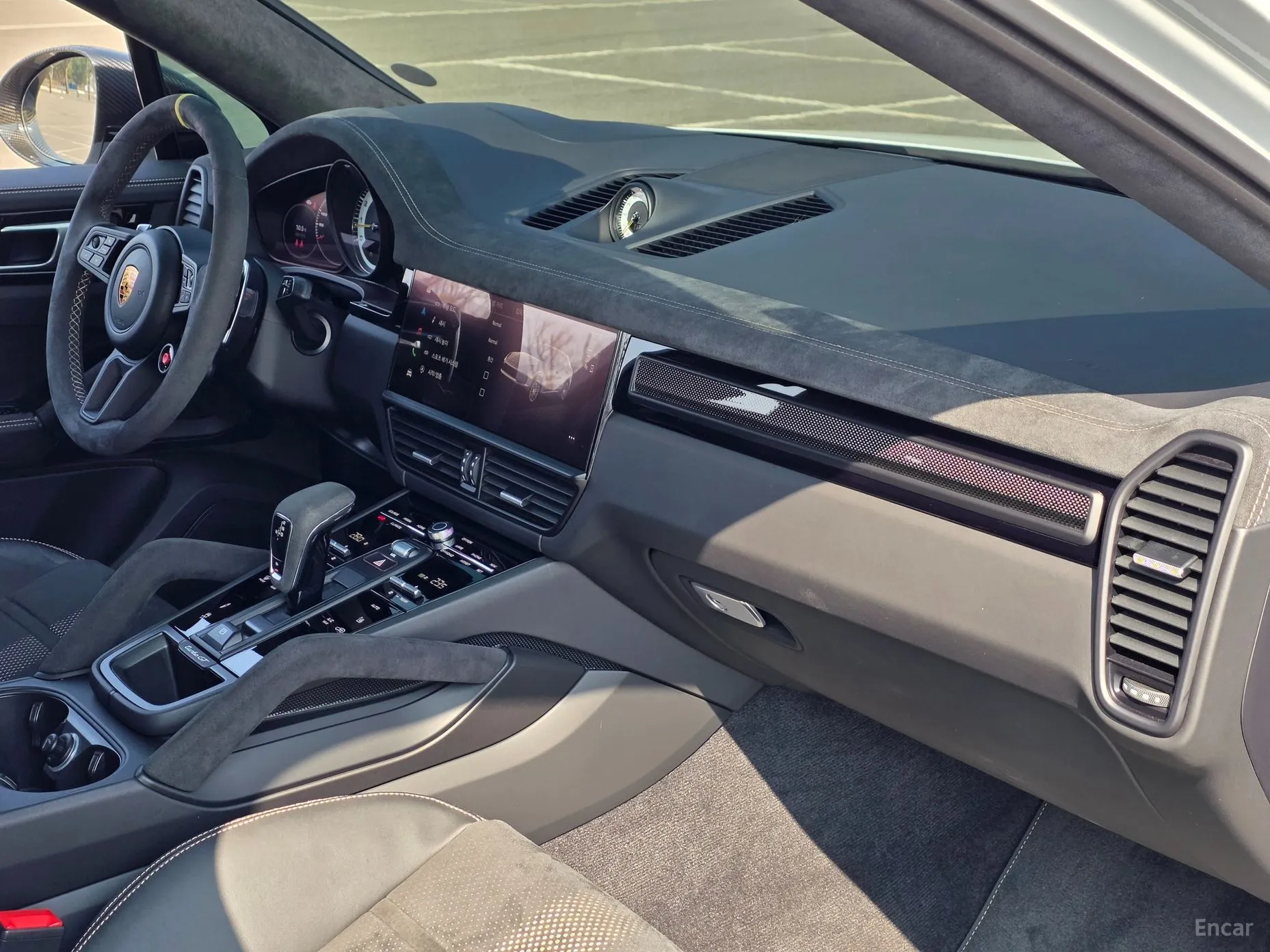 Porsche Cayenne (PO536) превью 12
