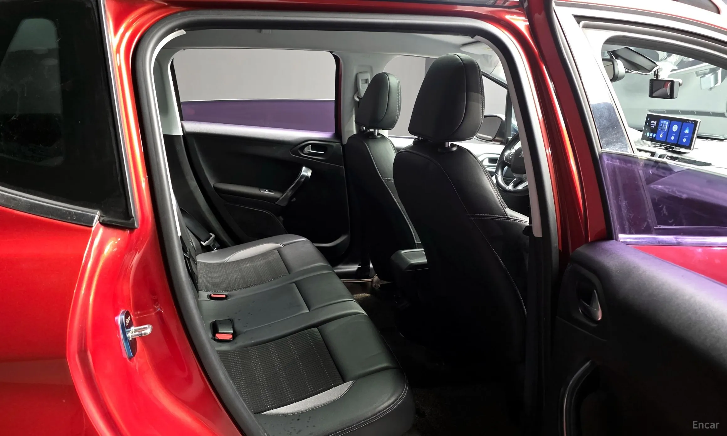 Peugeot 2008. превью 12