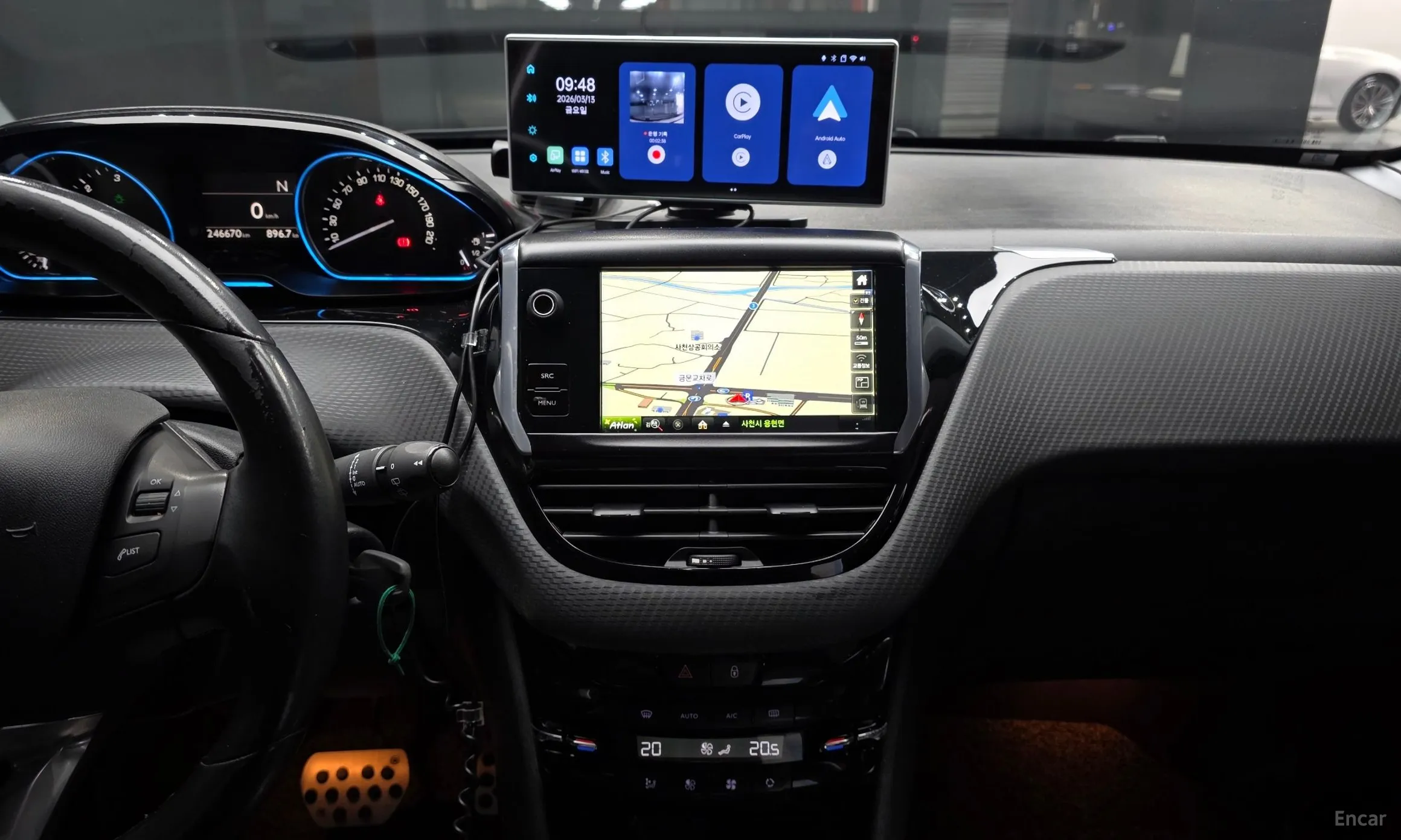 Peugeot 2008. превью 14