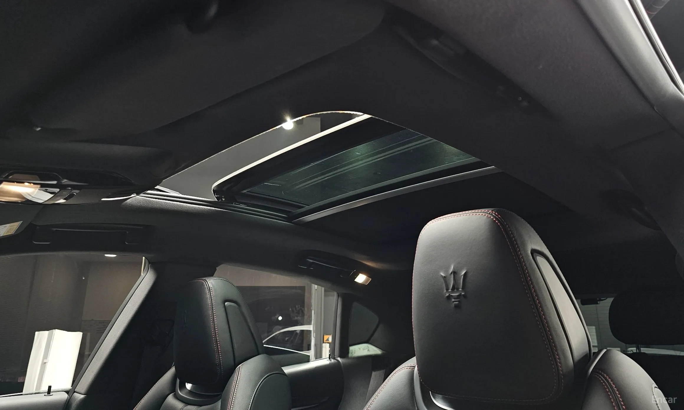 Maserati Levante превью 18