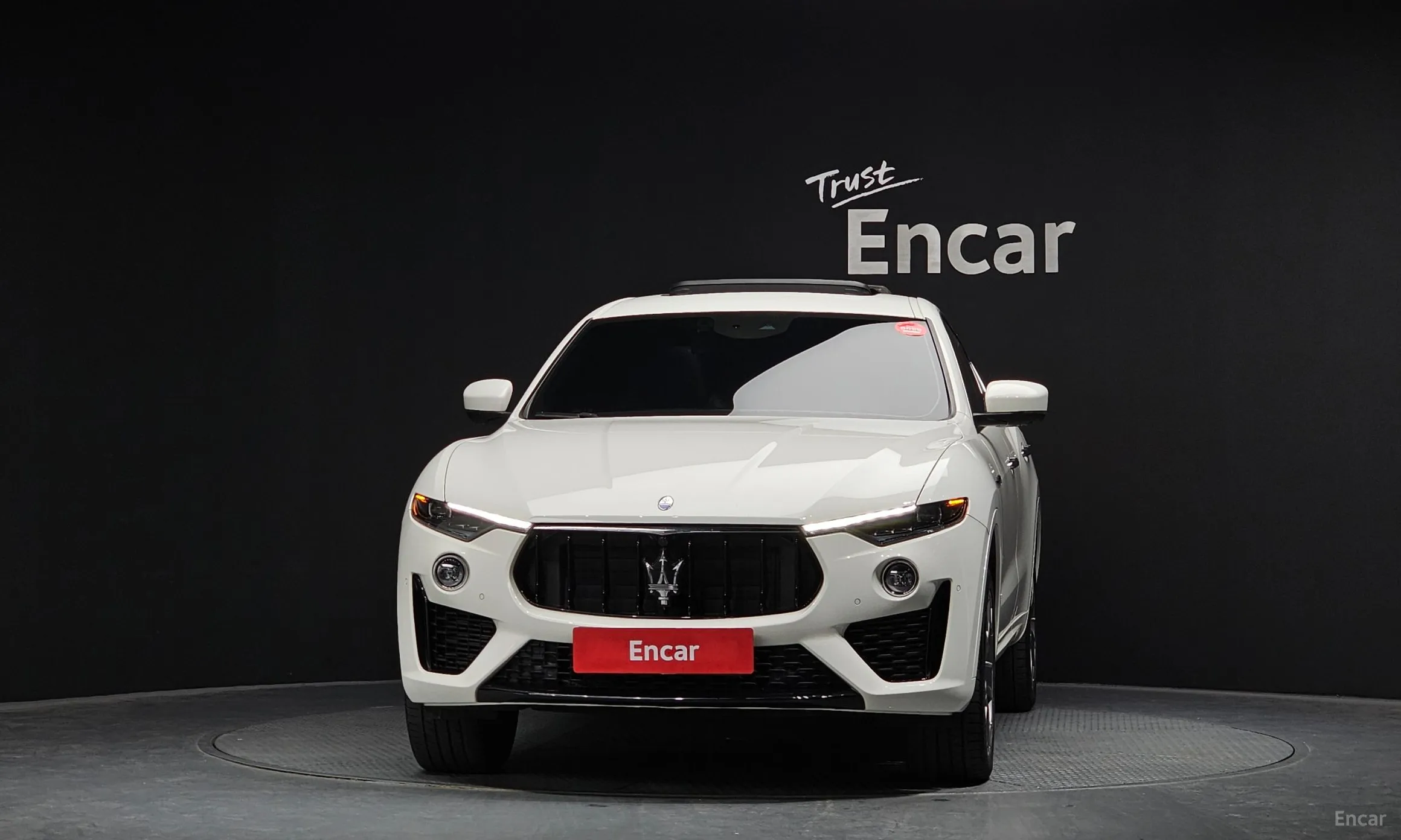 Maserati Levante превью 3