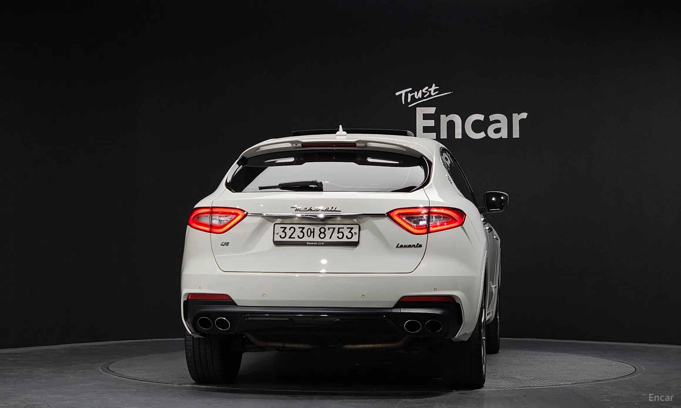 Maserati Levante превью 4