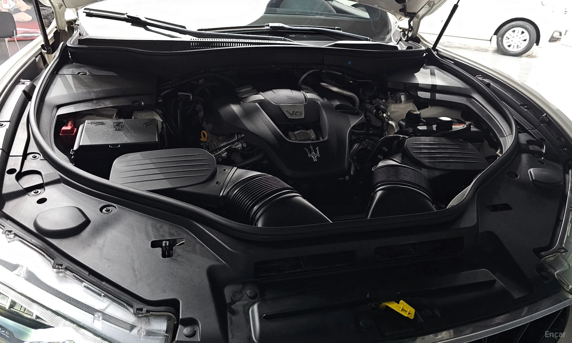 Maserati Levante превью 6