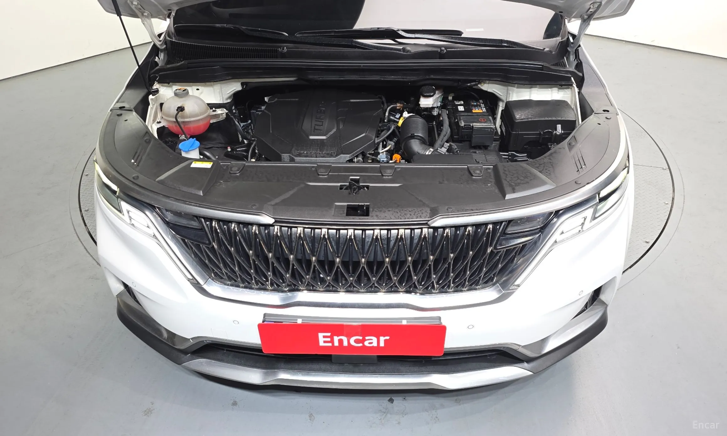 Kia Carnival Gen 4 превью 6