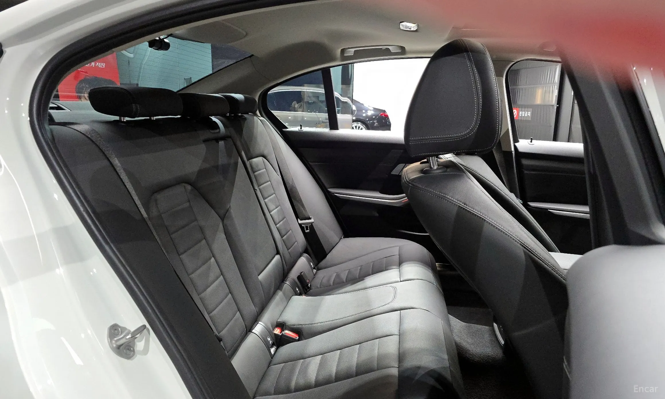 BMW 3 Series (G20) превью 12