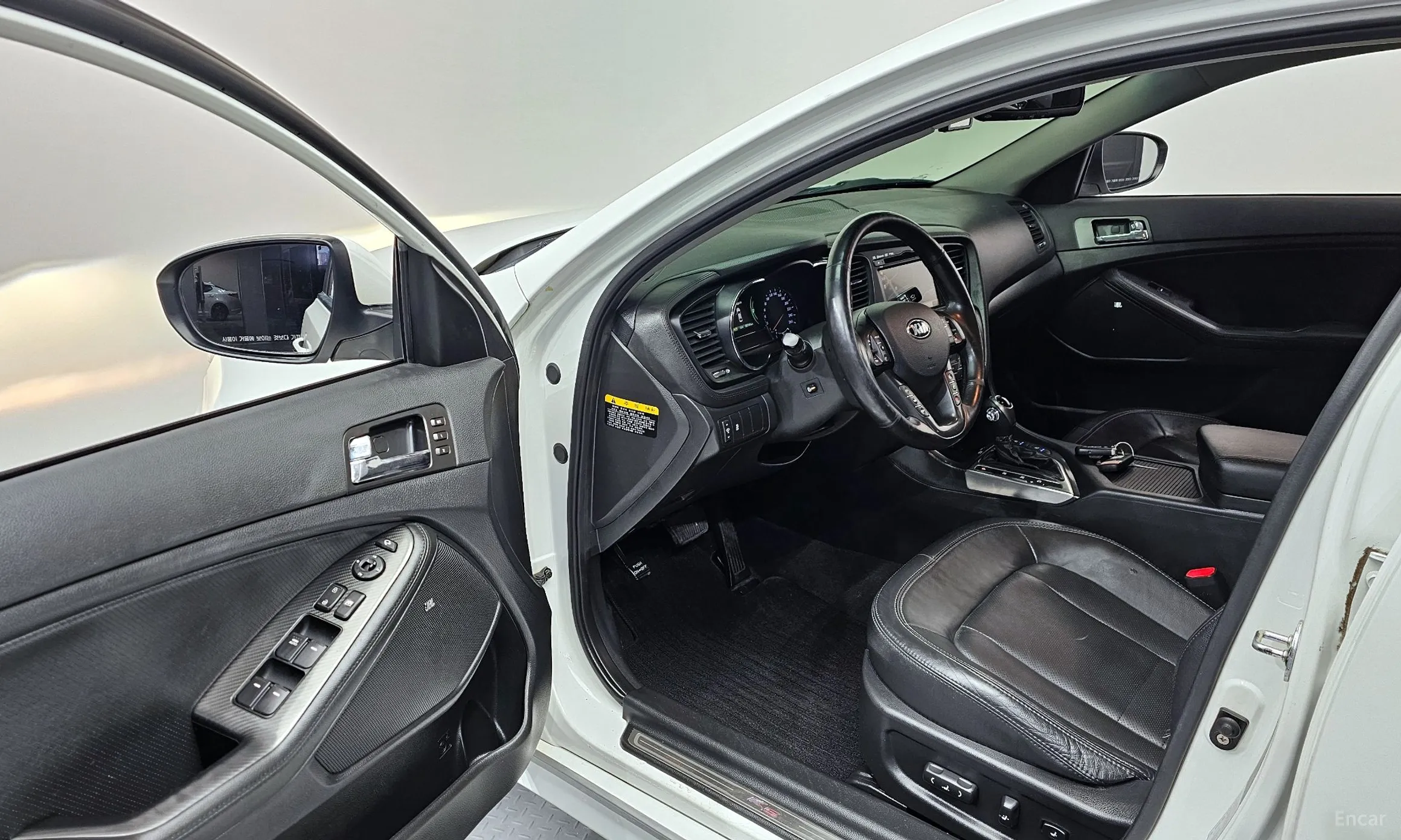 Kia K5 Hybrid превью 11