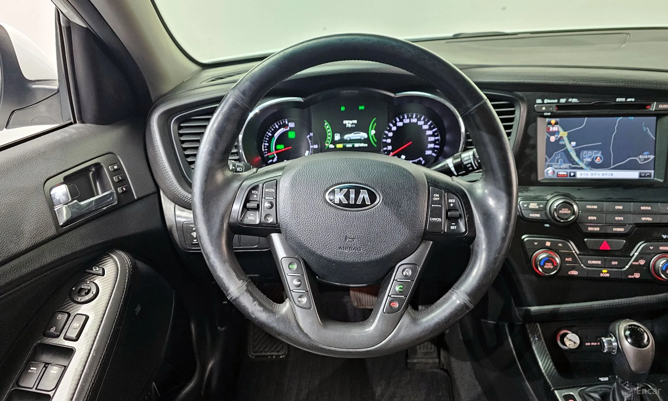Kia K5 Hybrid превью 13