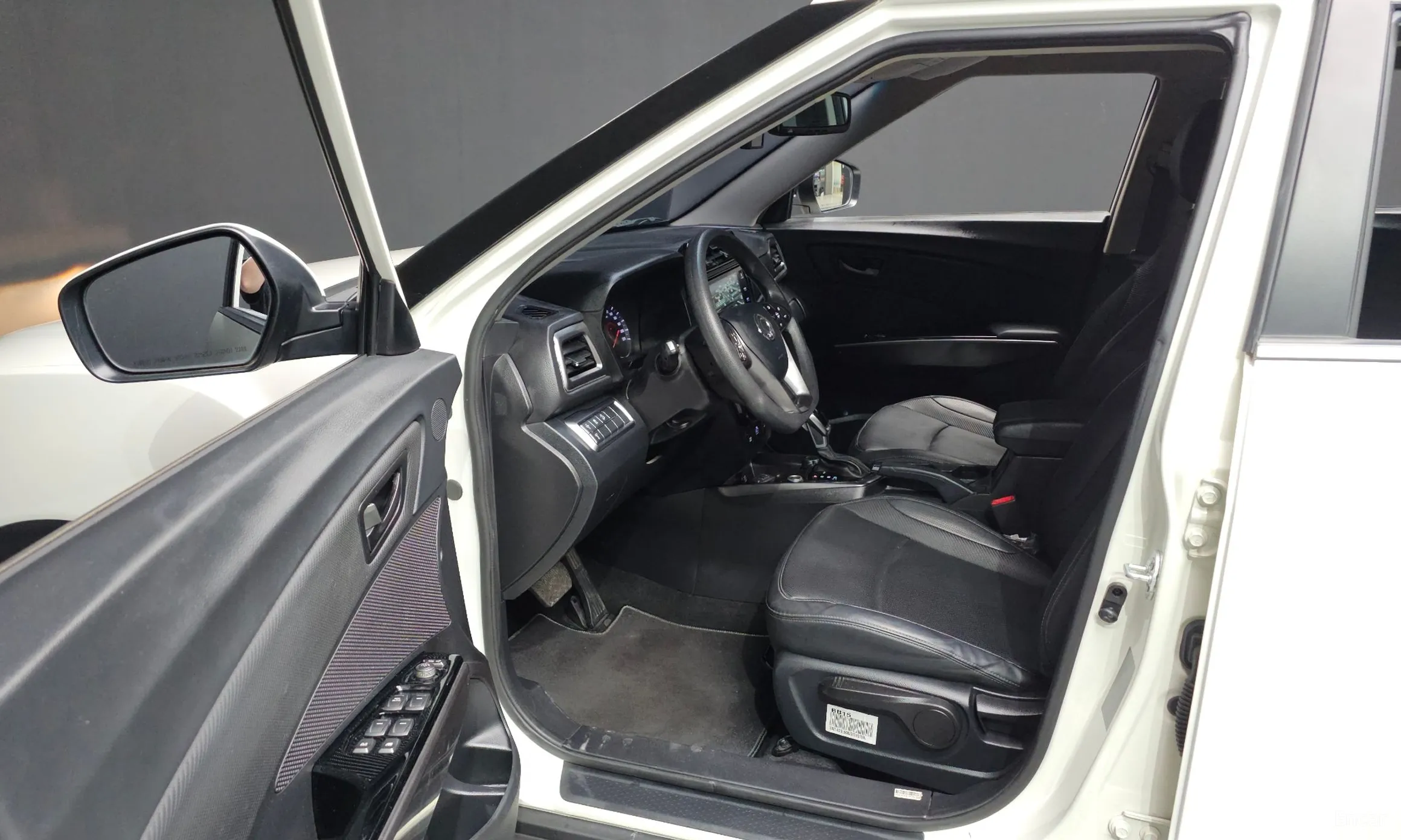 KG Mobility (SsangYong) Berry New Tivoli превью 10