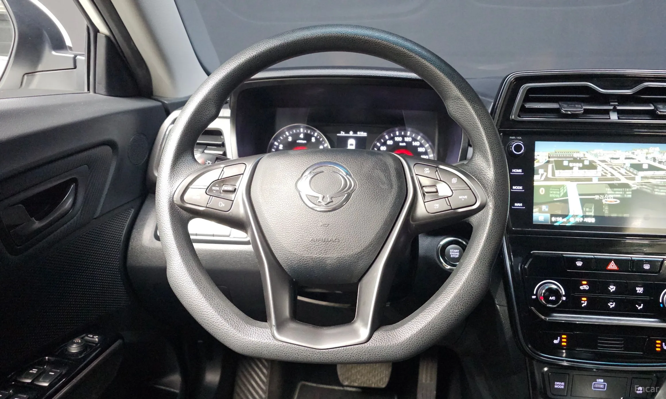 KG Mobility (SsangYong) Berry New Tivoli превью 11