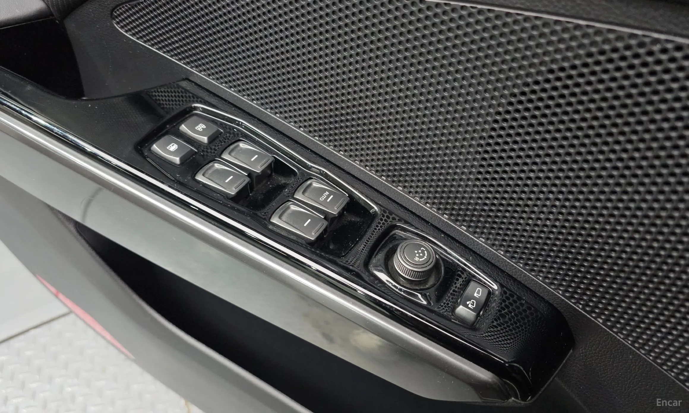 KG Mobility (SsangYong) Berry New Tivoli превью 16
