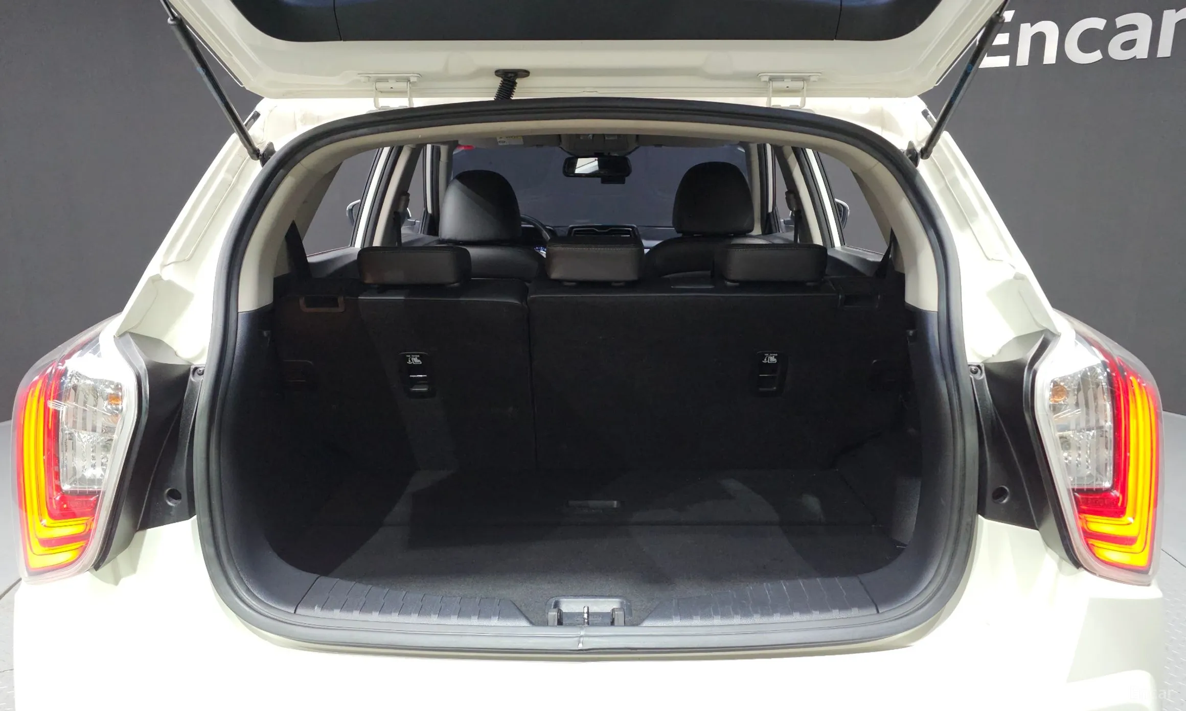 KG Mobility (SsangYong) Berry New Tivoli превью 20