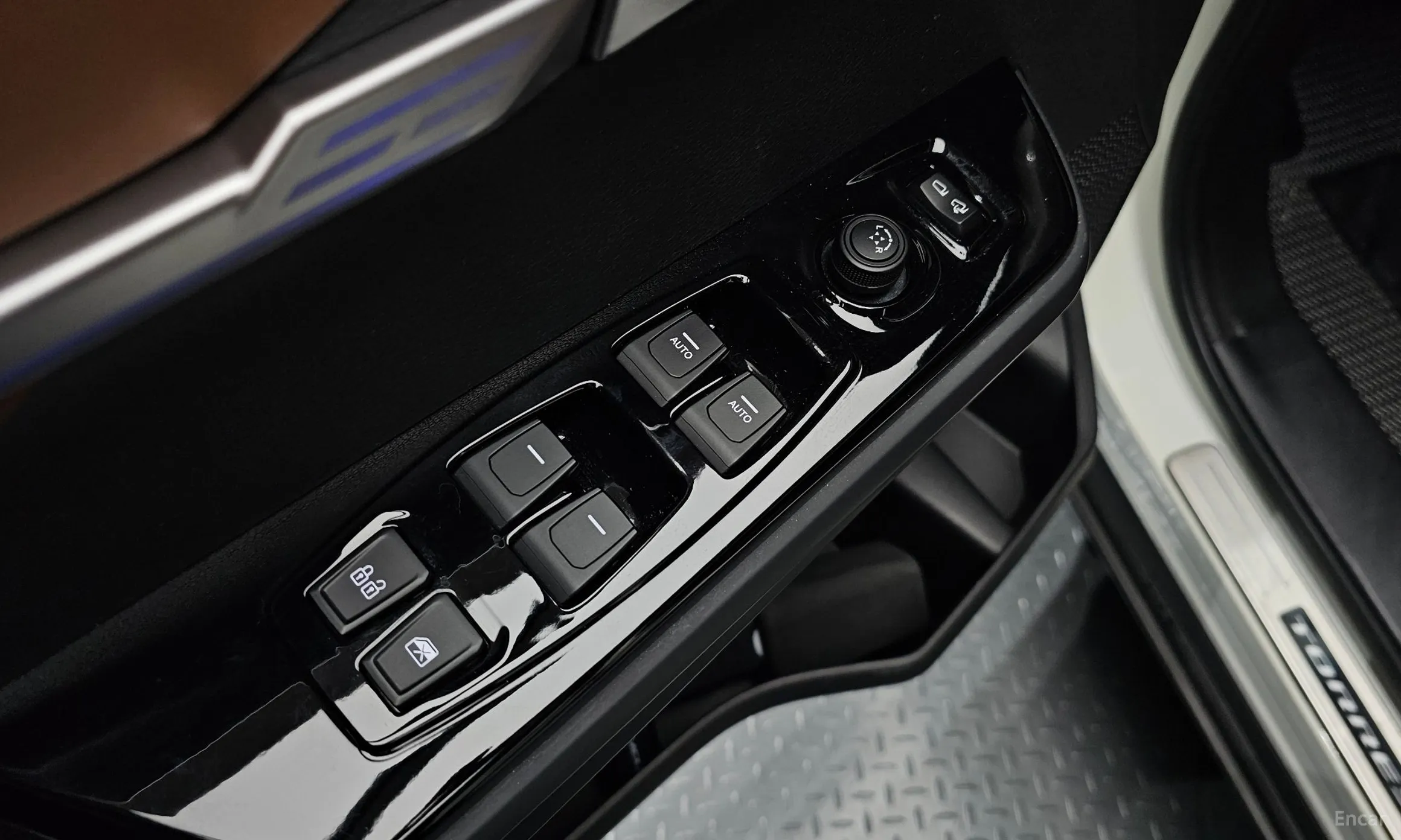 KG Mobility (SsangYong) Torres превью 16