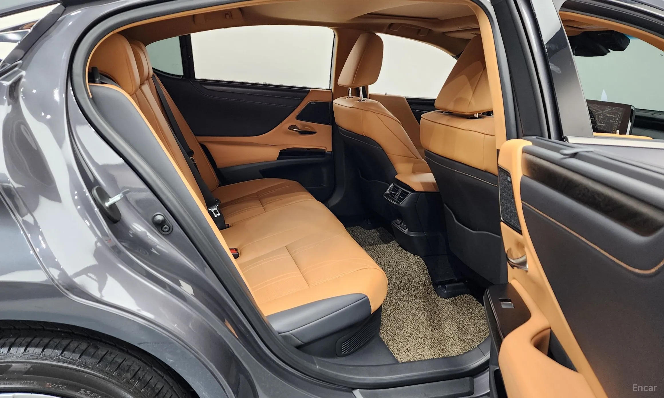 Lexus ES300h 7th Generation превью 12