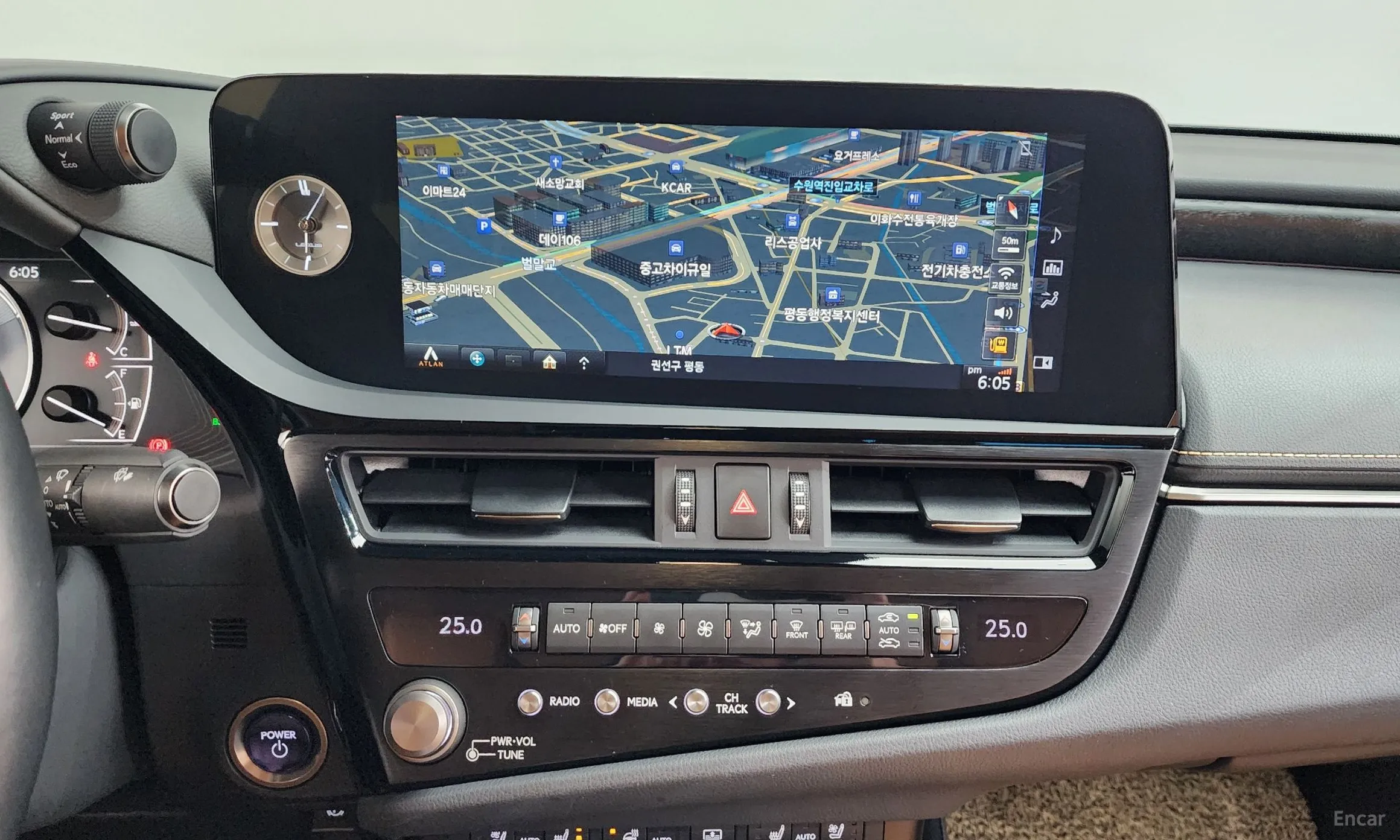 Lexus ES300h 7th Generation превью 14