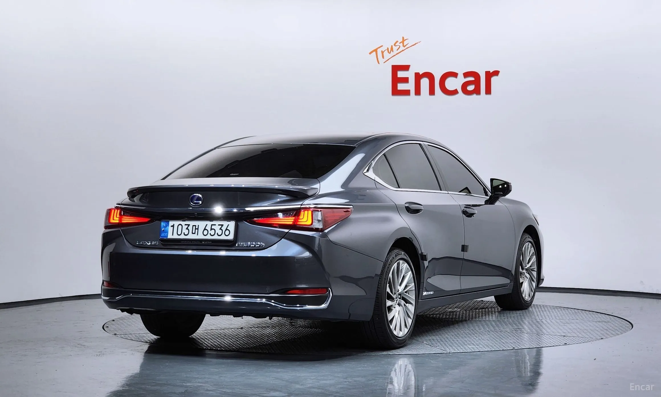 Lexus ES300h 7th Generation