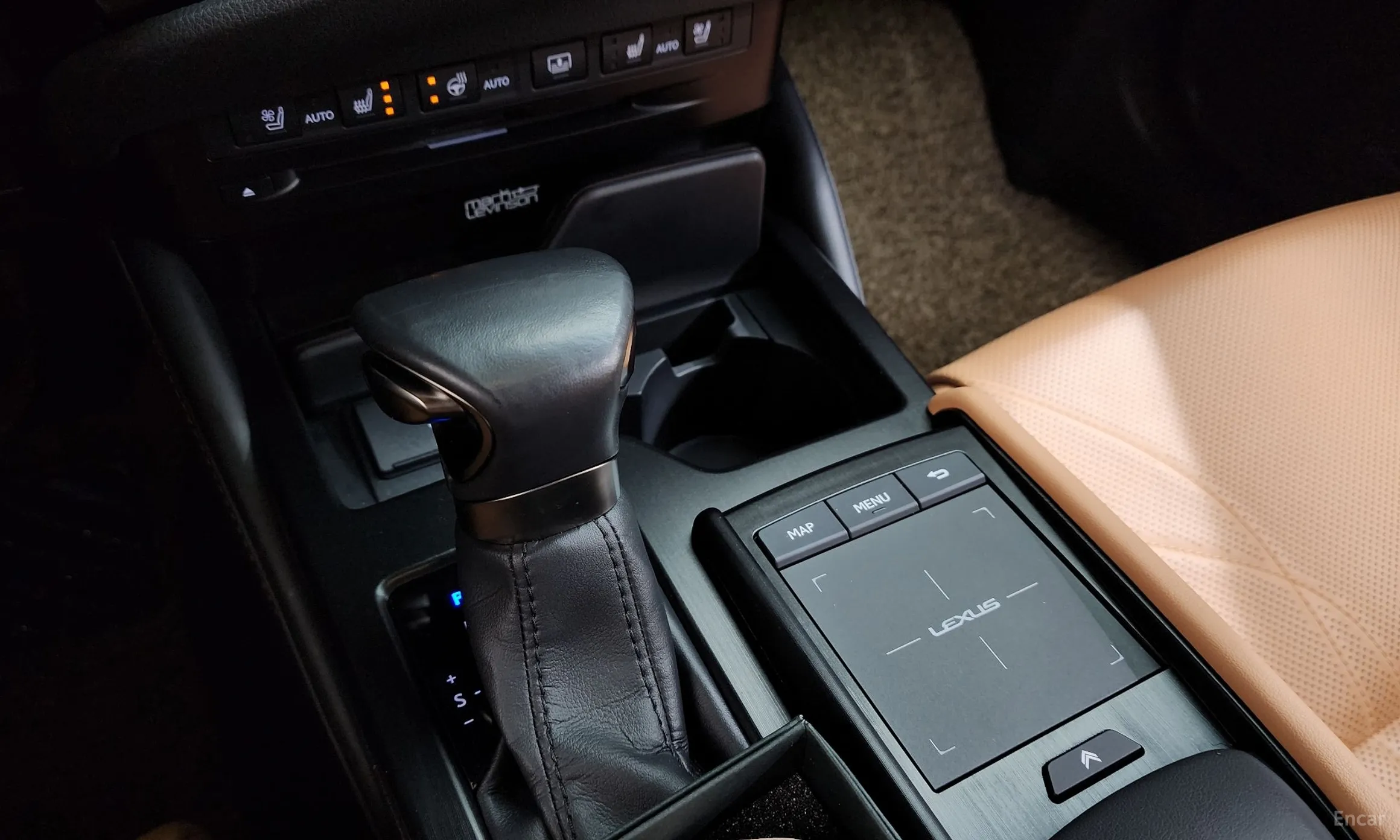 Lexus ES300h 7th Generation превью 9