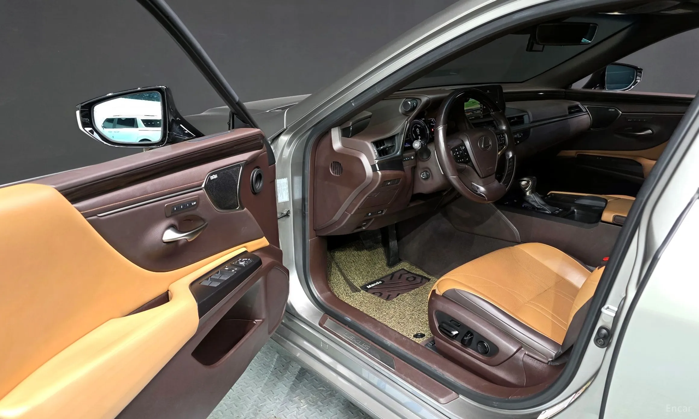 Lexus ES300h 7th Generation превью 10