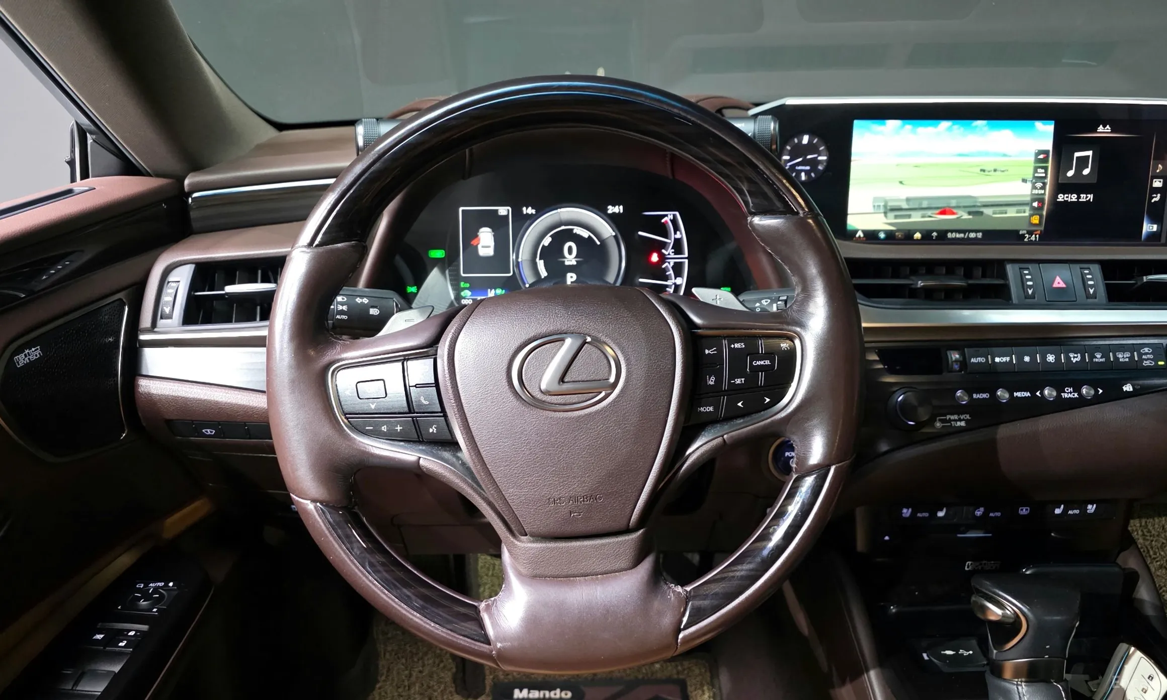 Lexus ES300h 7th Generation превью 13