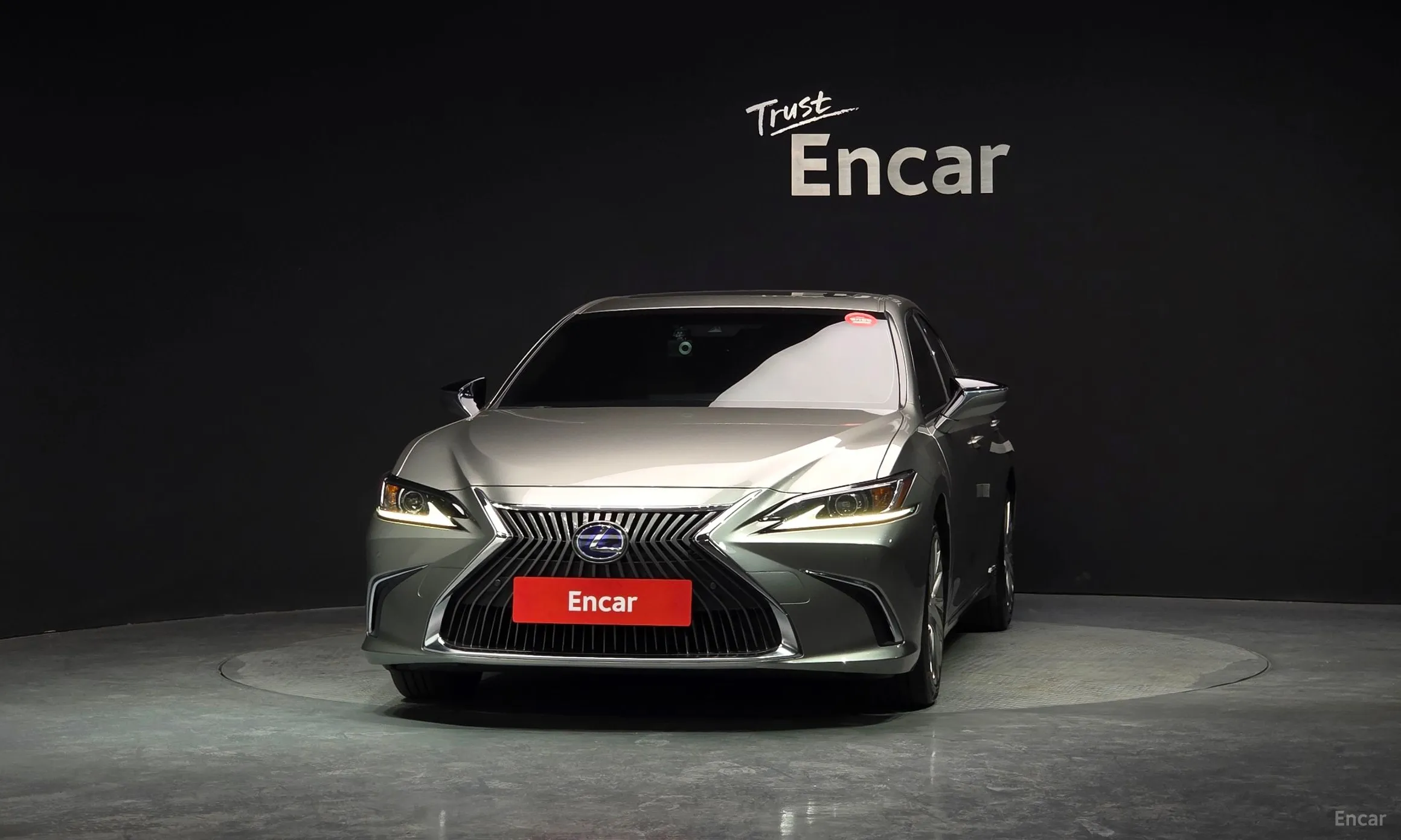 Lexus ES300h 7th Generation превью 3
