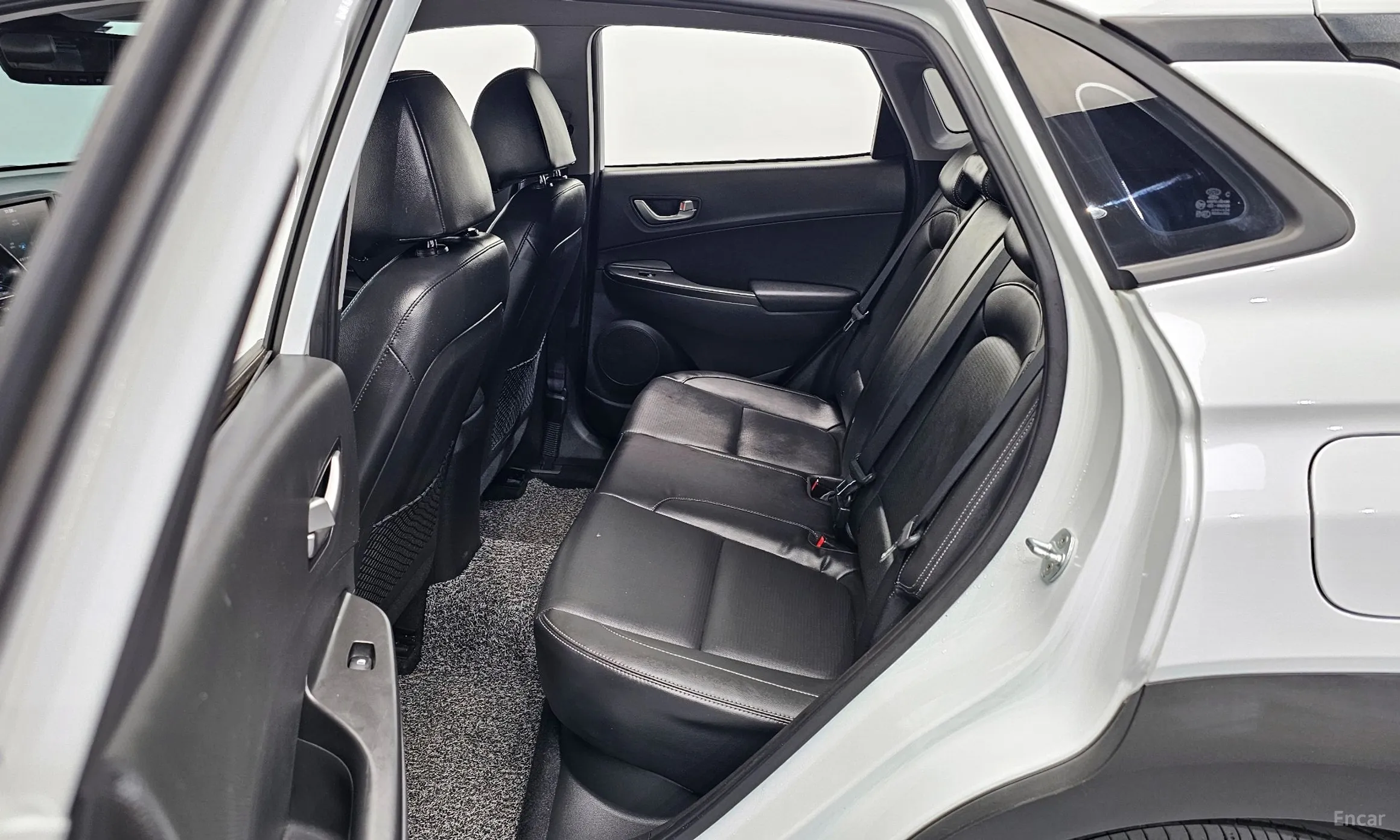 Hyundai Kona превью 11
