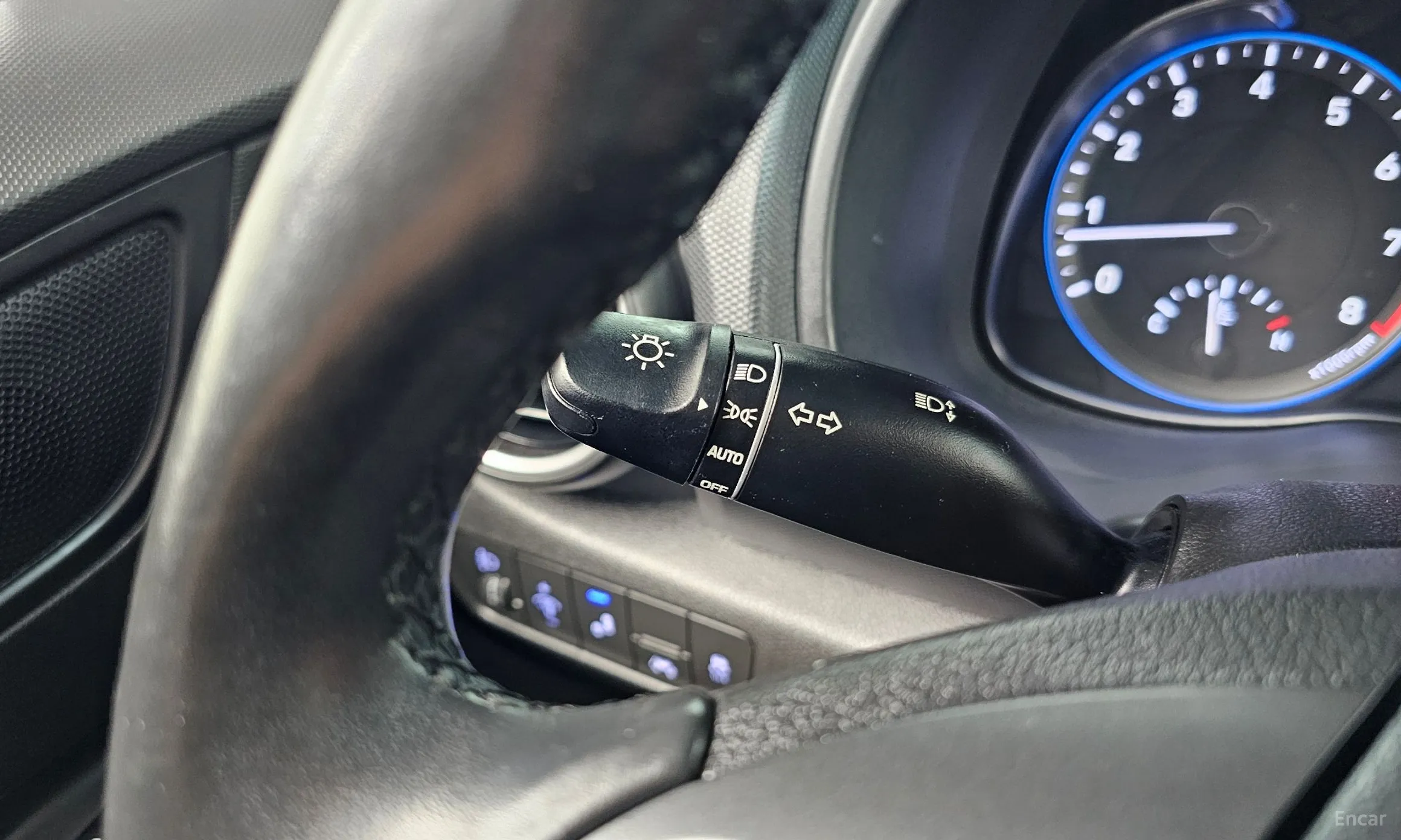 Hyundai Kona превью 15
