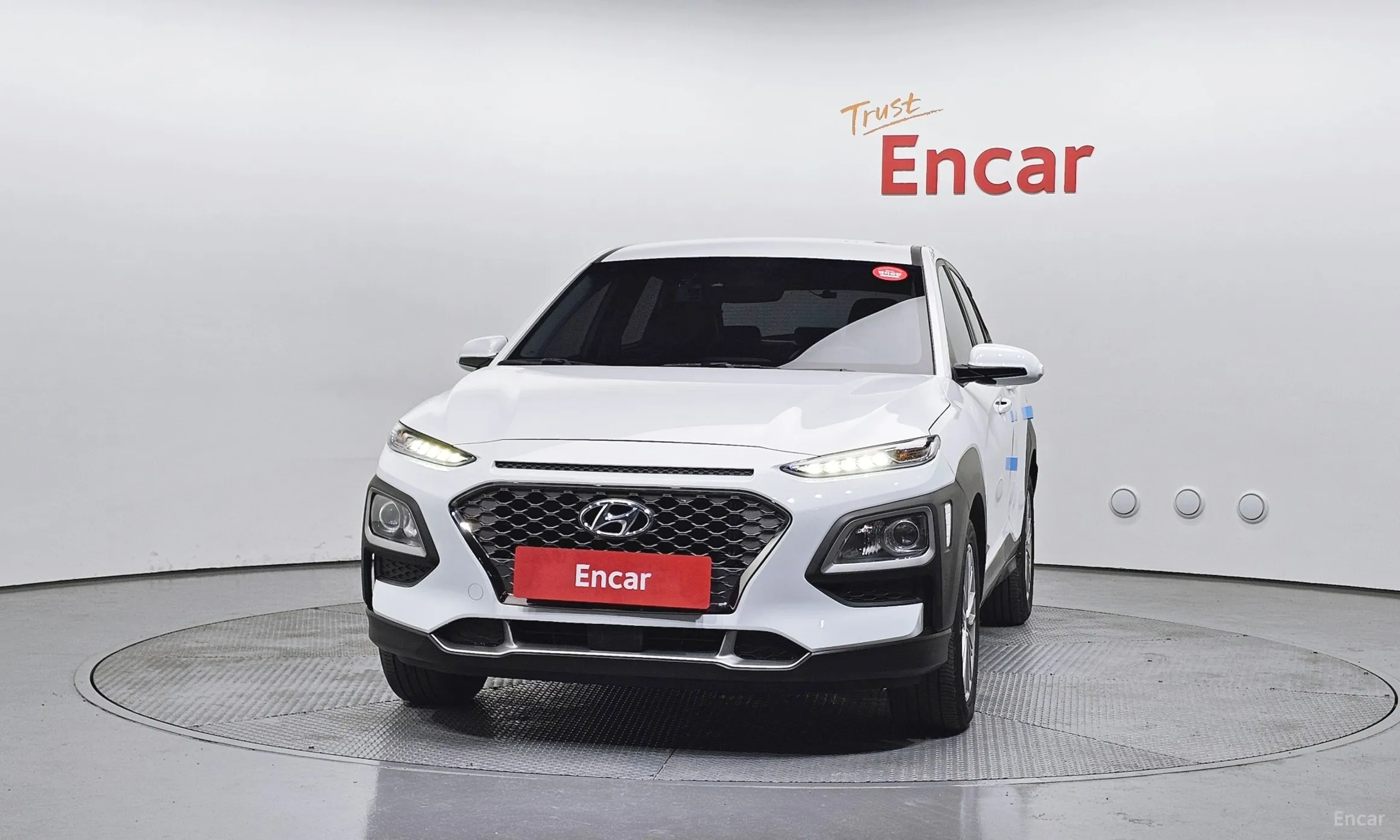 Hyundai Kona превью 3