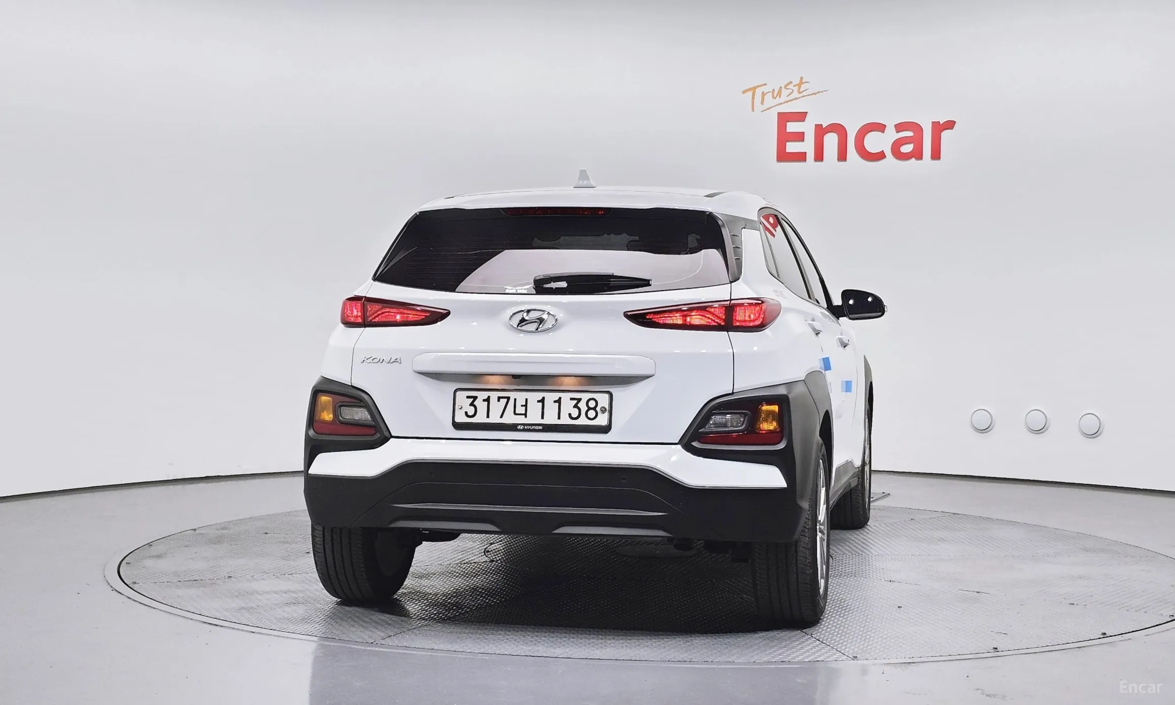 Hyundai Kona превью 4