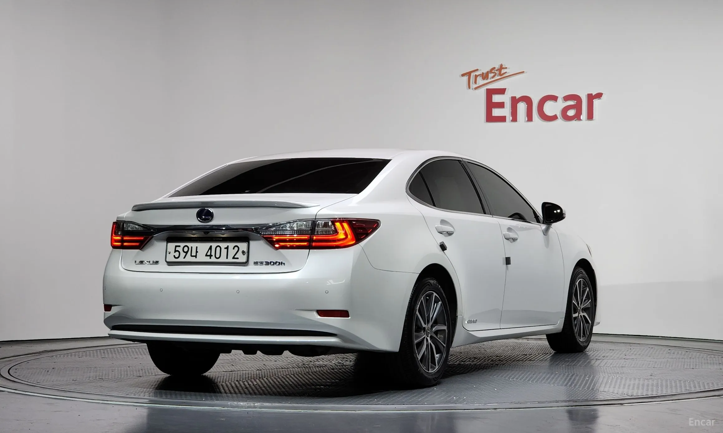 Lexus ES300h 7th Generation