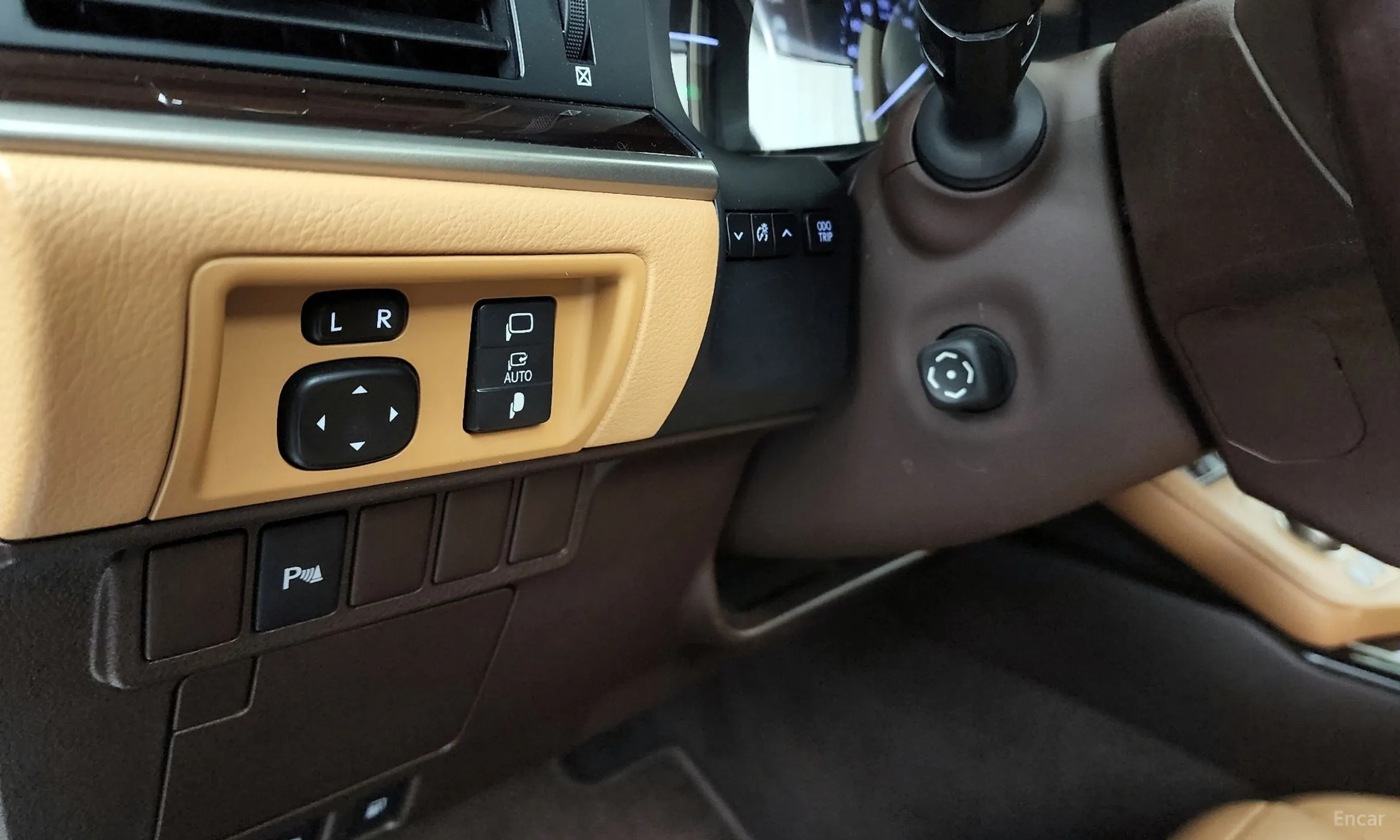 Lexus ES300h 7th Generation превью 16