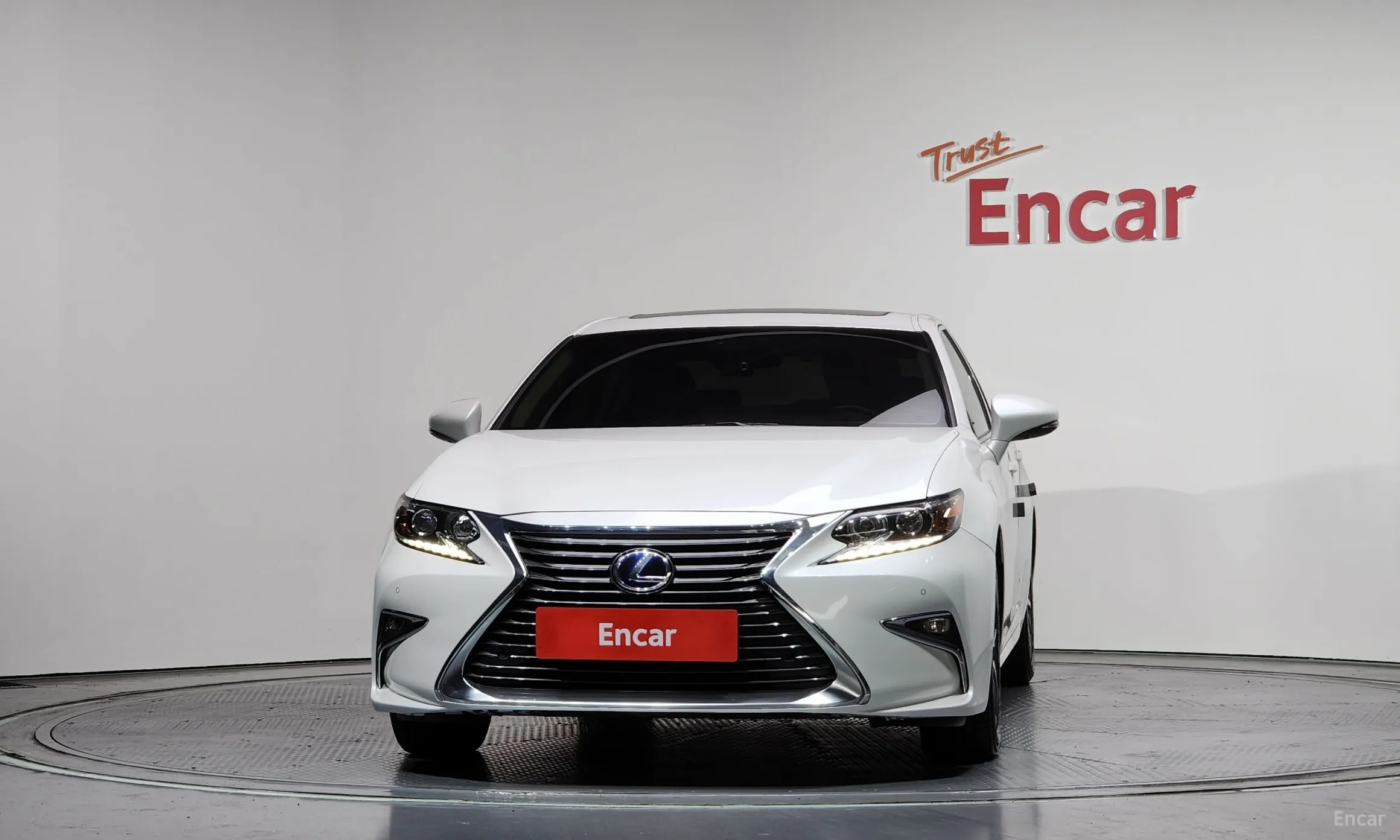 Lexus ES300h 7th Generation превью 3