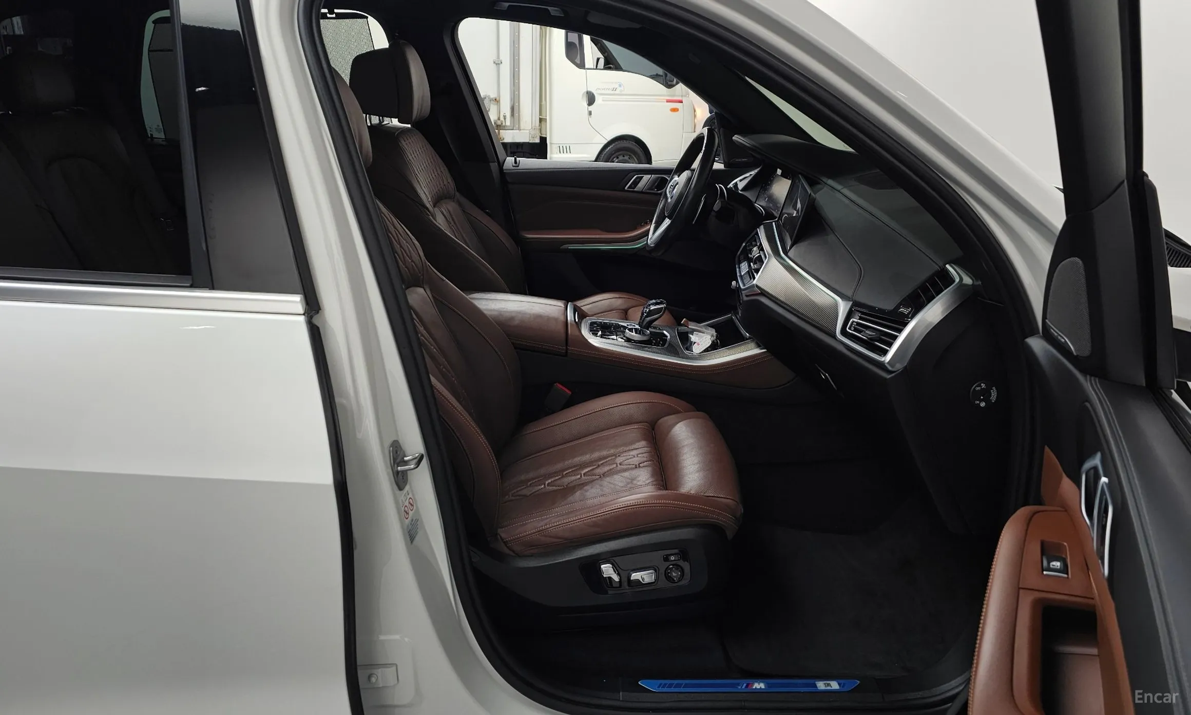 BMW X5 (G05) превью 11