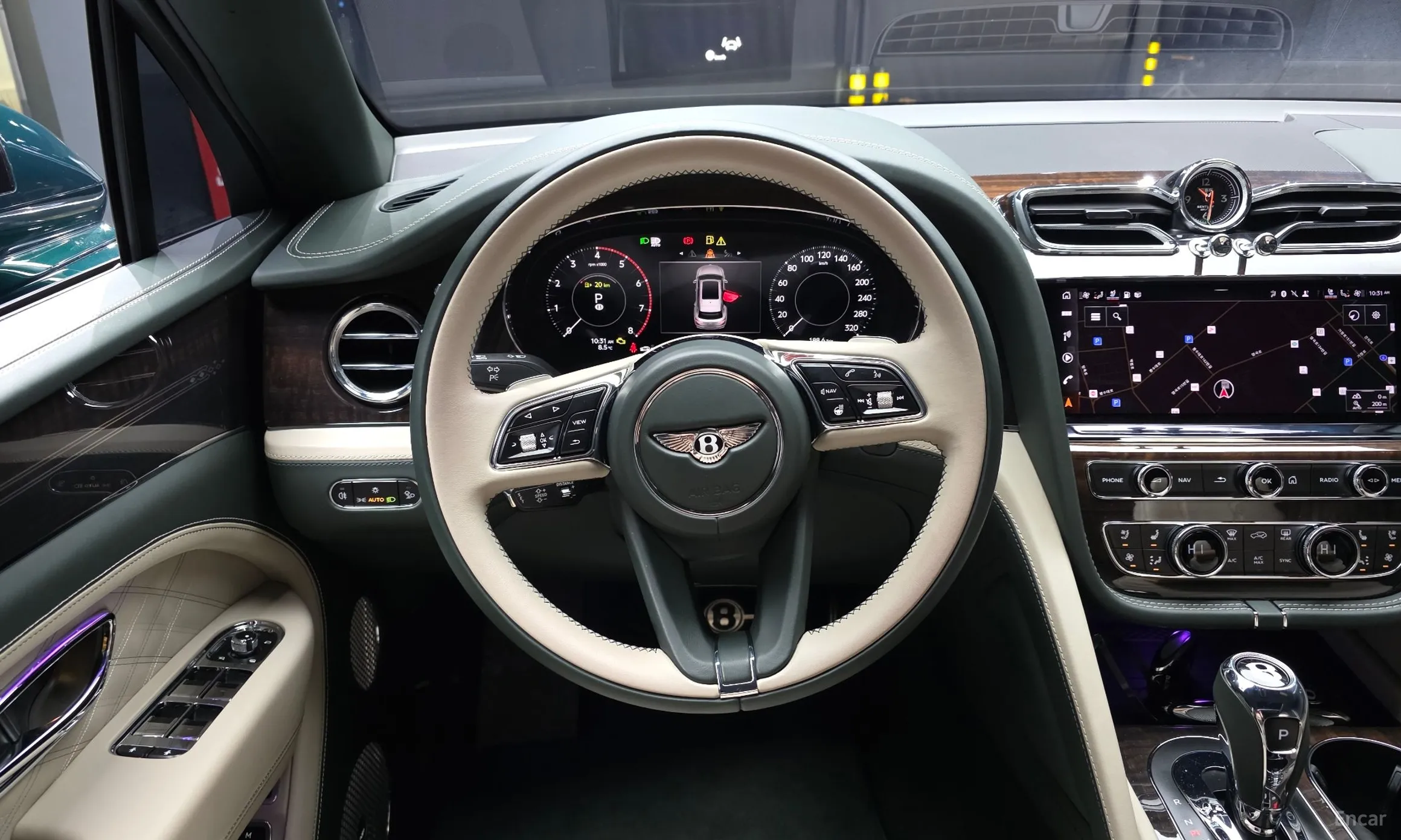 Bentley Bentayga превью 13