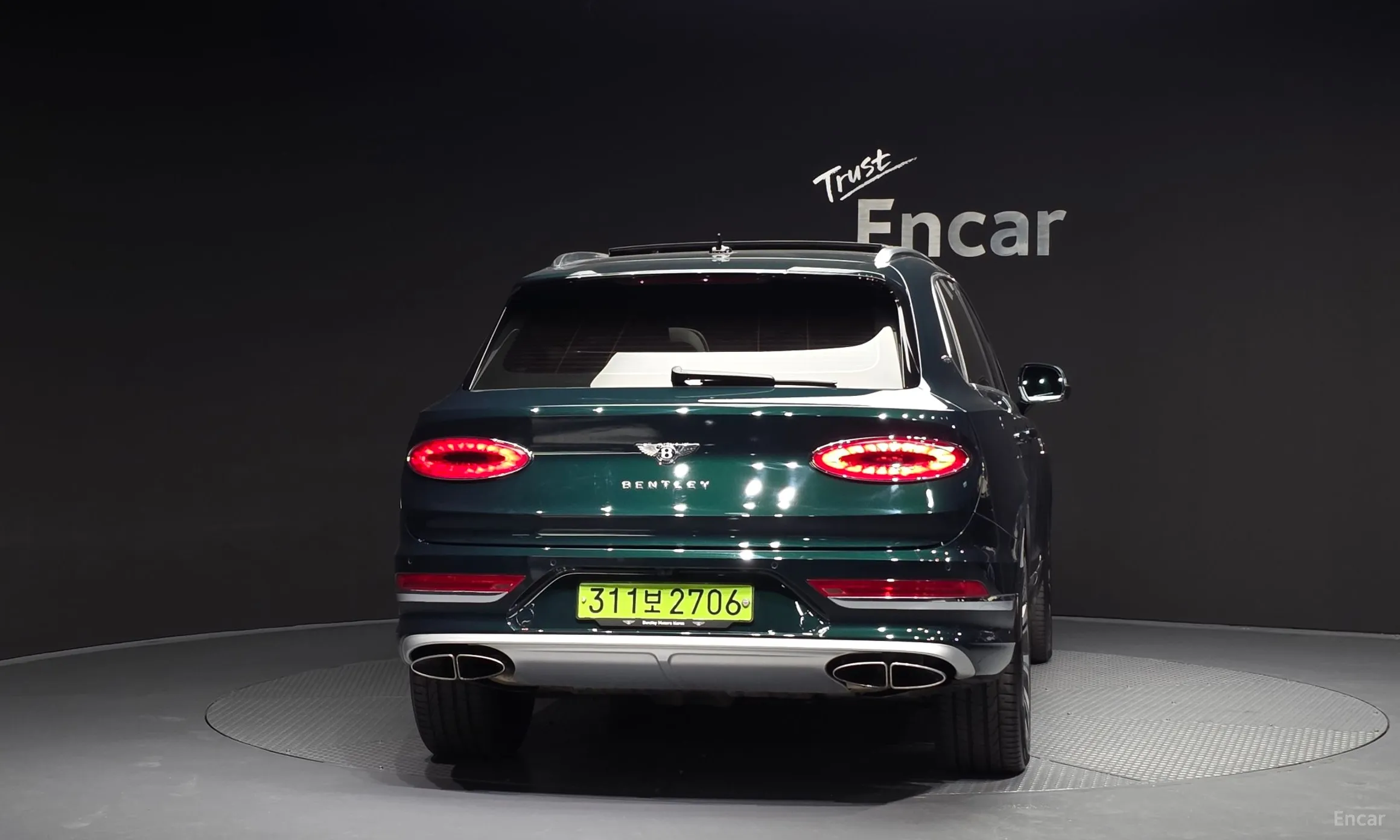 Bentley Bentayga превью 4