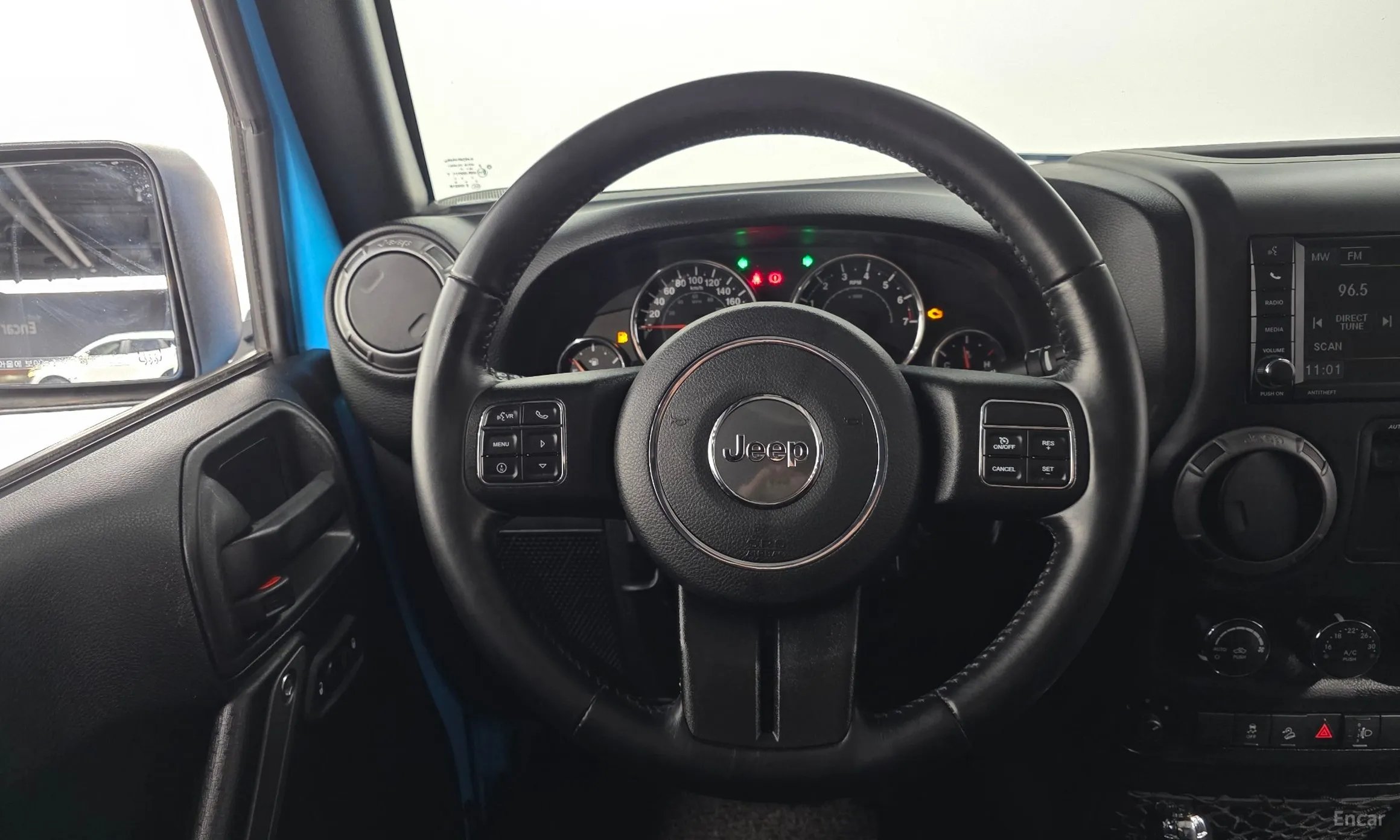 Jeep Wrangler (JK) превью 13