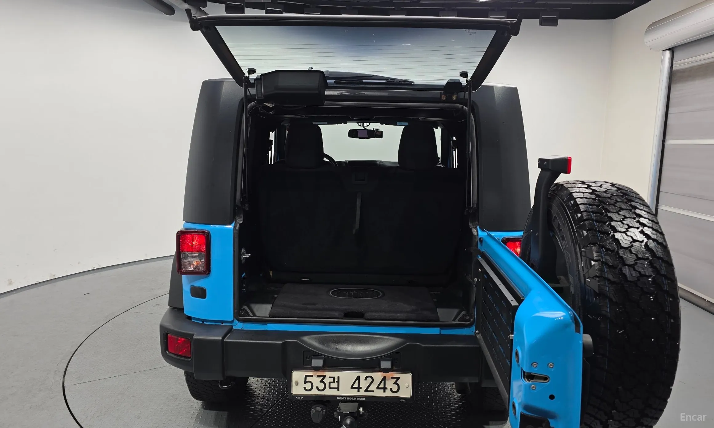Jeep Wrangler (JK) превью 20
