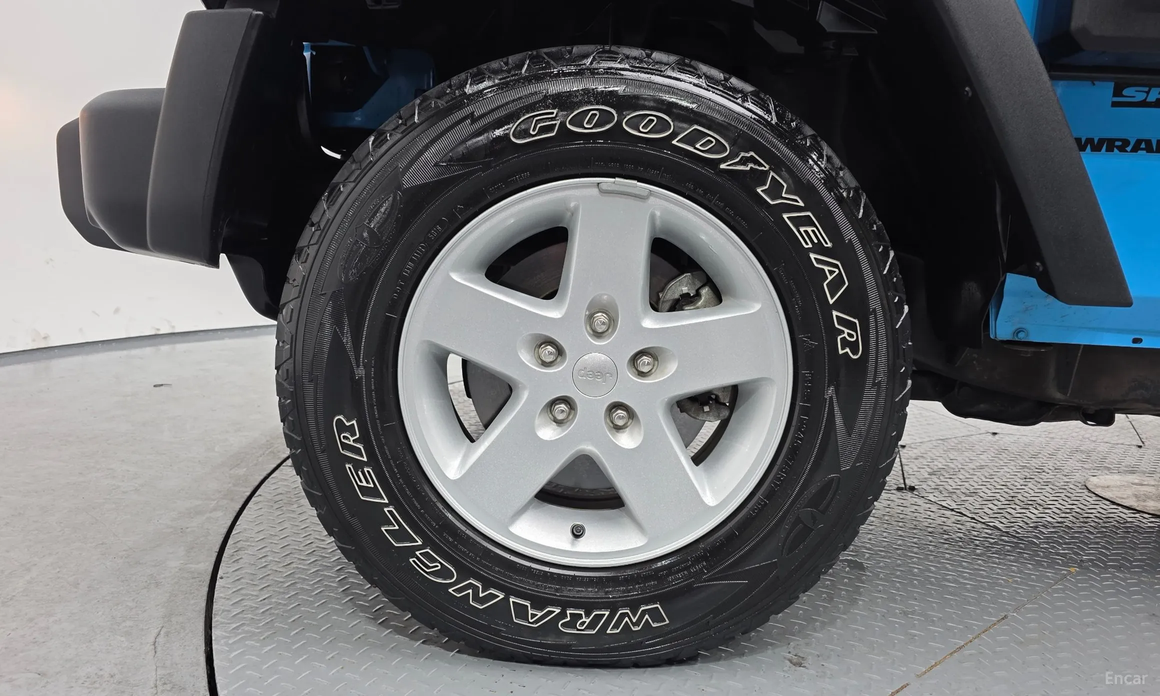 Jeep Wrangler (JK) превью 5