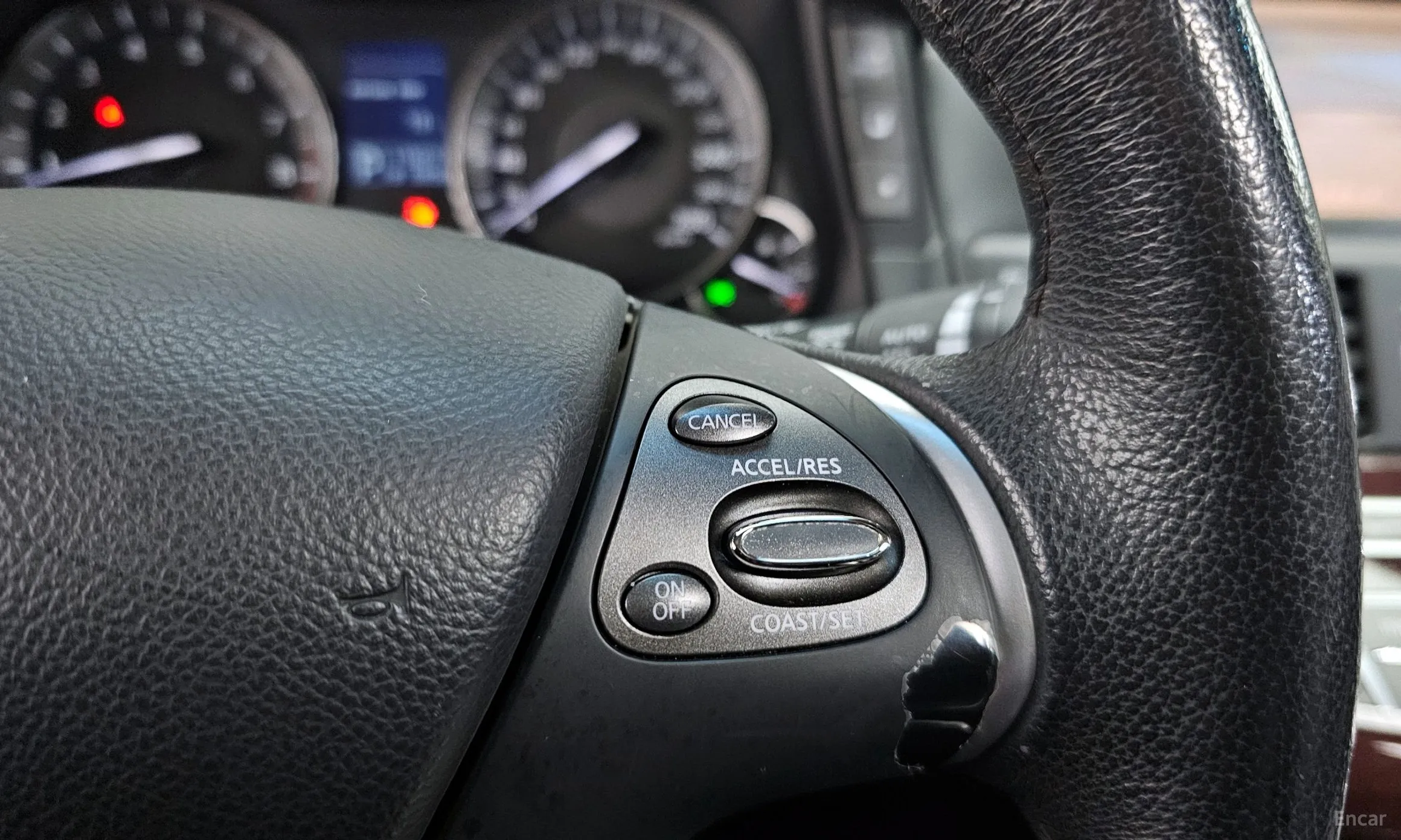 Infiniti M37 превью 20