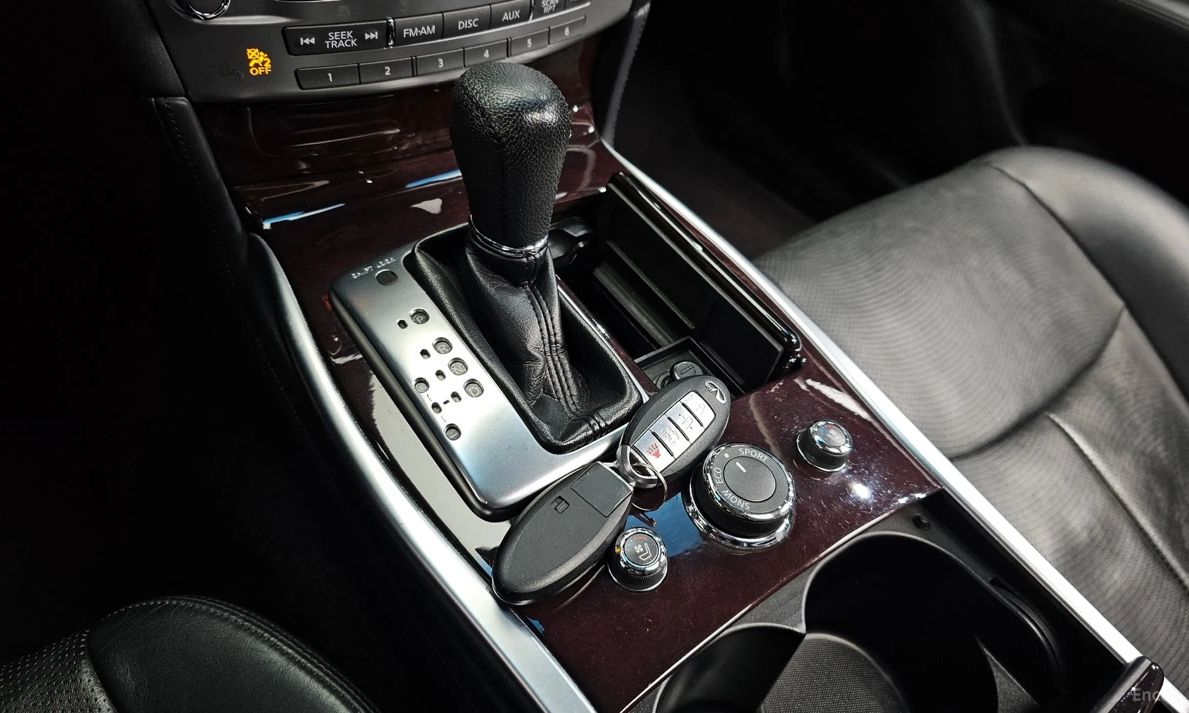 Infiniti M37 превью 9