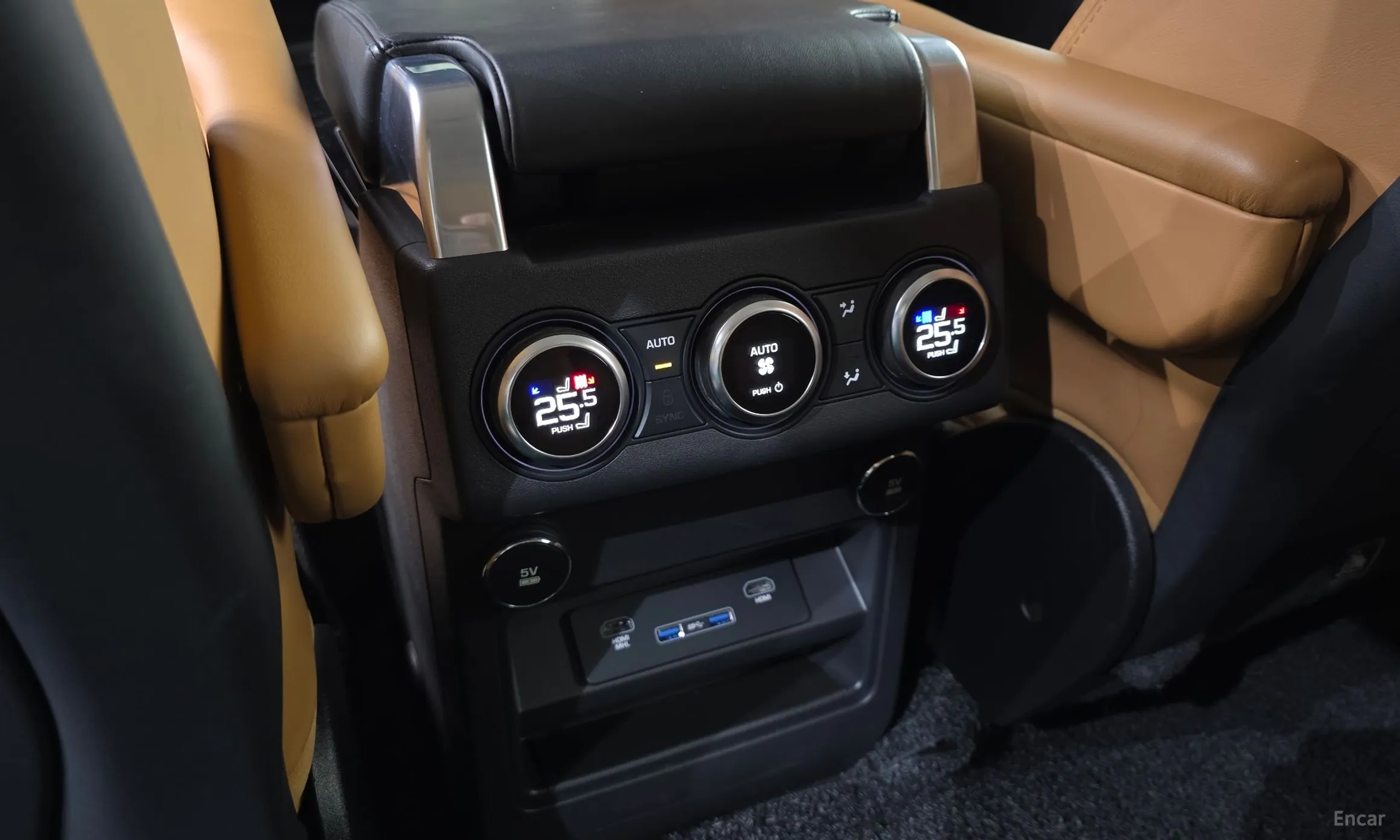 Land Rover Discovery 5 превью 16