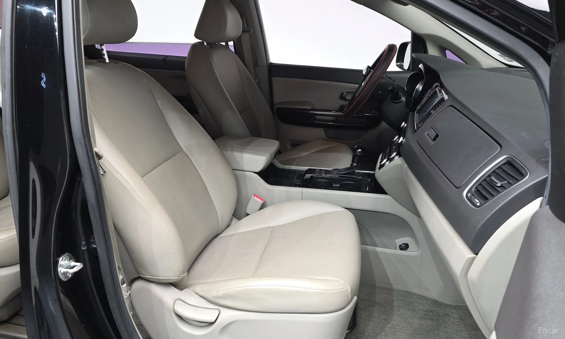 Kia Carnival превью 10