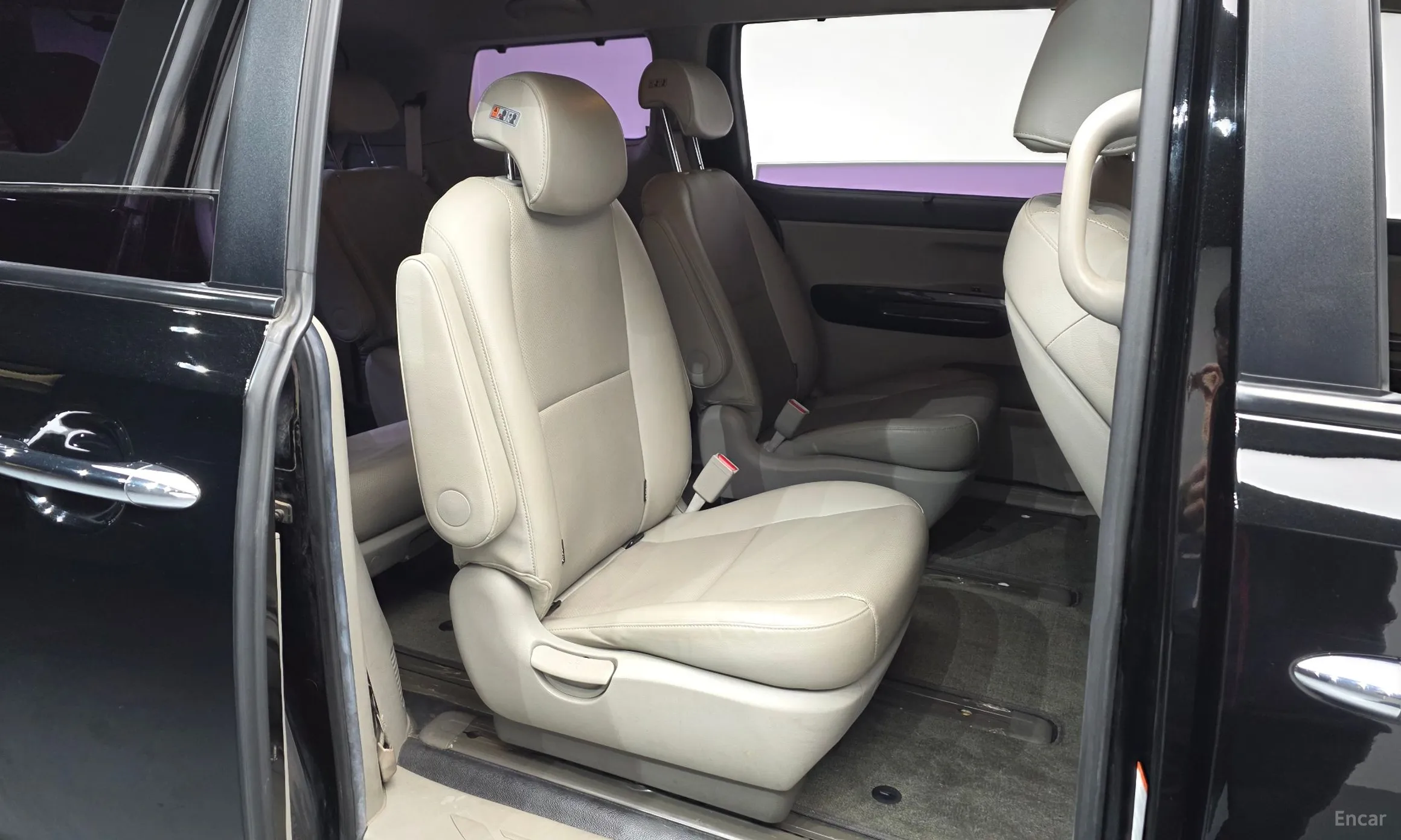 Kia Carnival превью 11