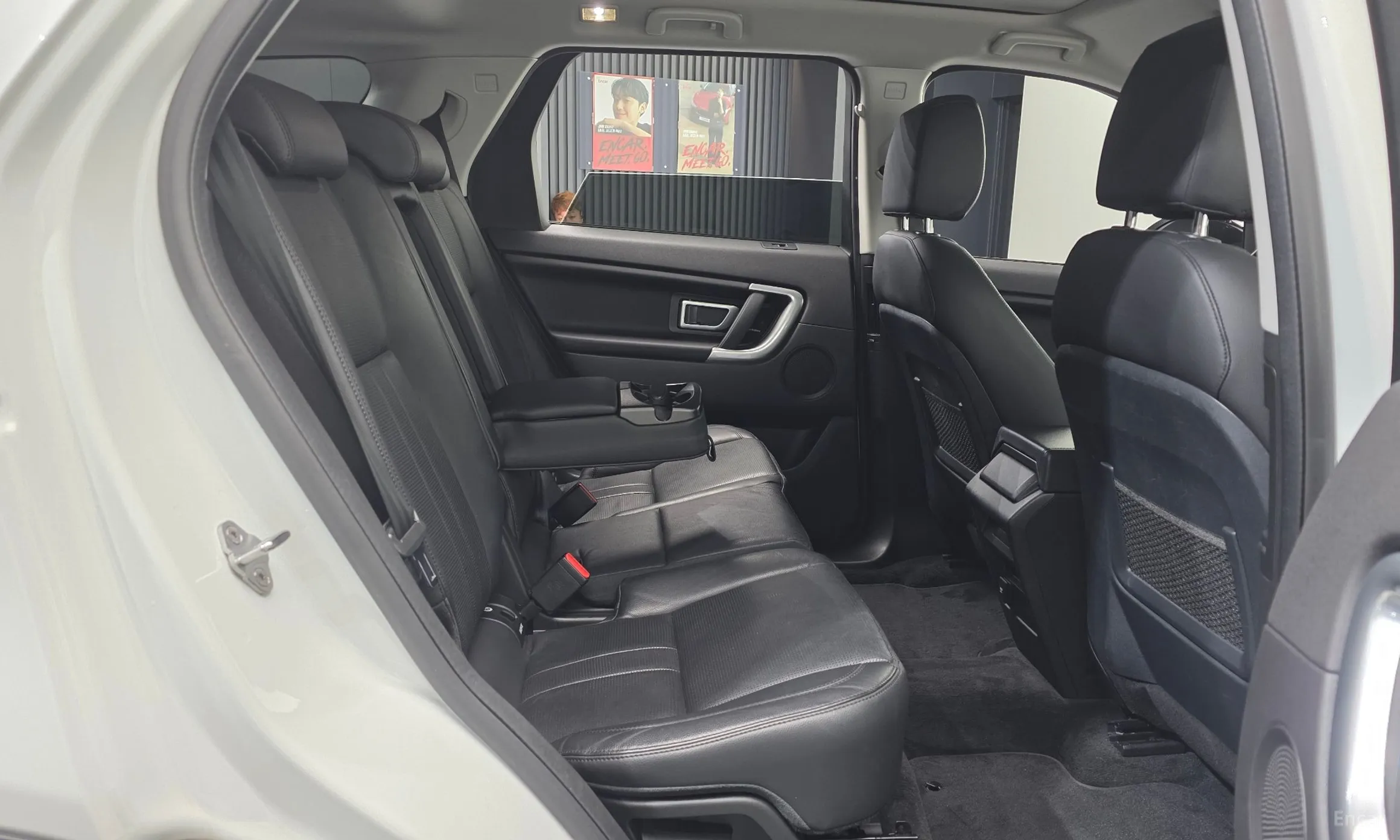 Land Rover Discovery Sports превью 12