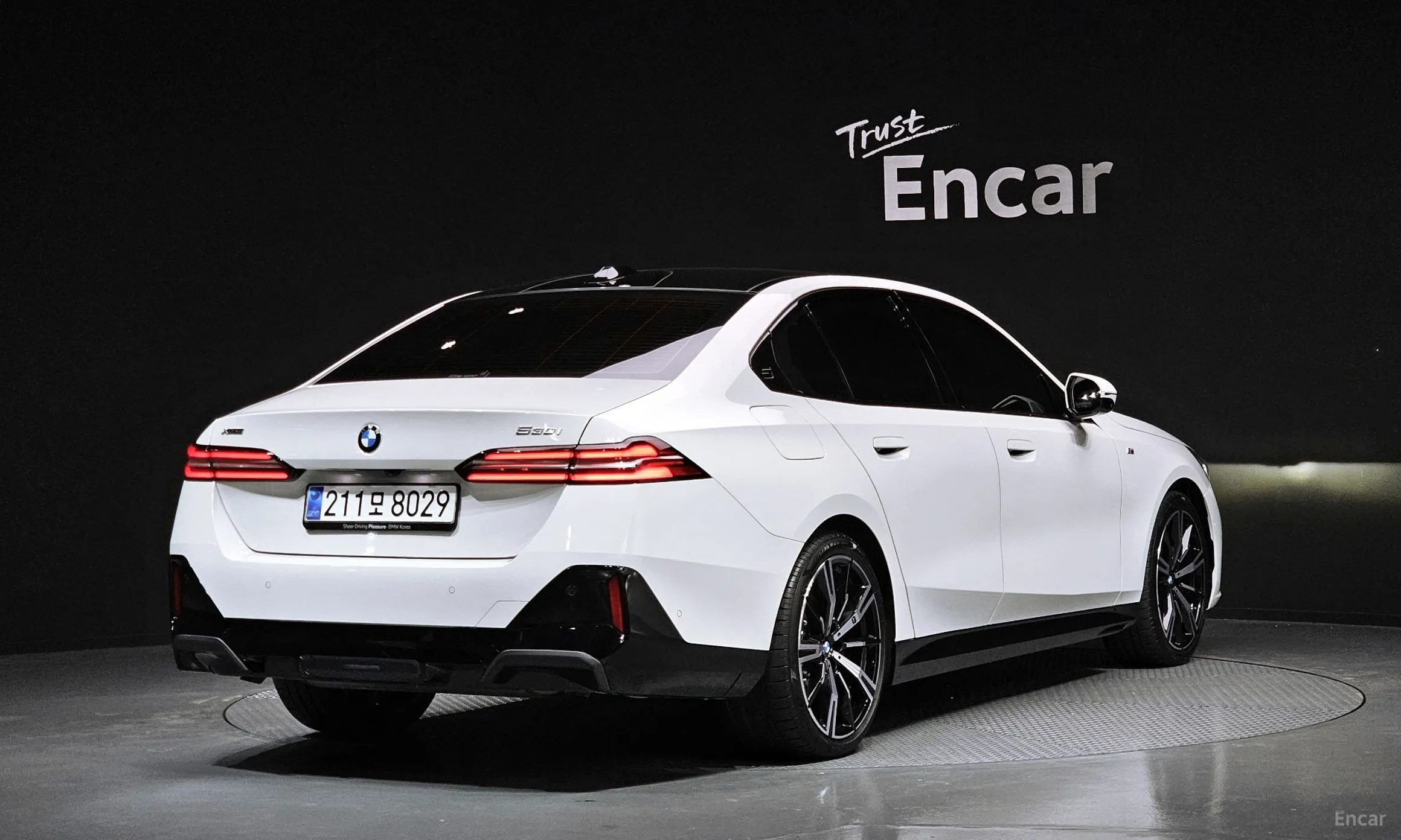 BMW 5 Series (G60)