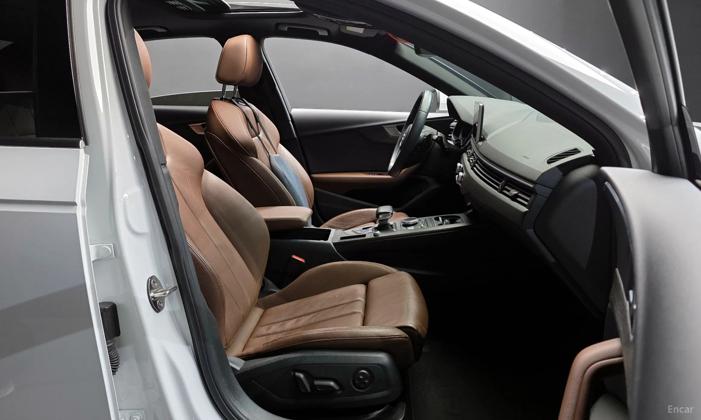 Audi A4 (B9) превью 10
