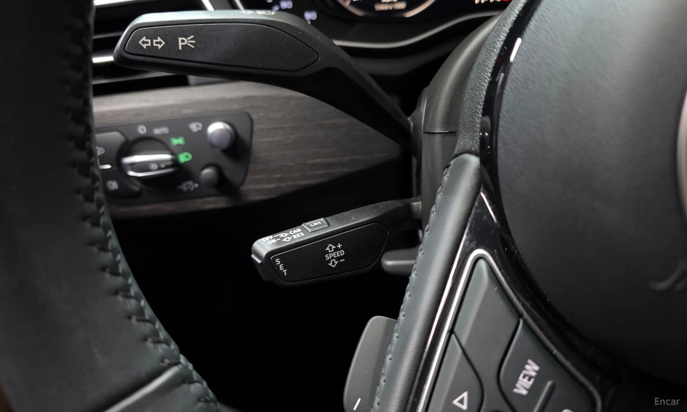 Audi A4 (B9) превью 18