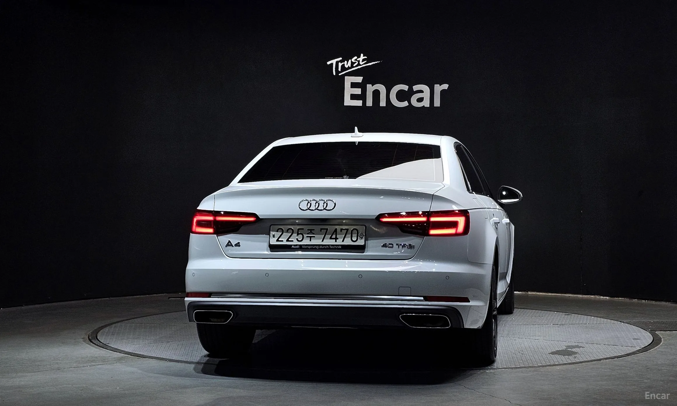 Audi A4 (B9) превью 4