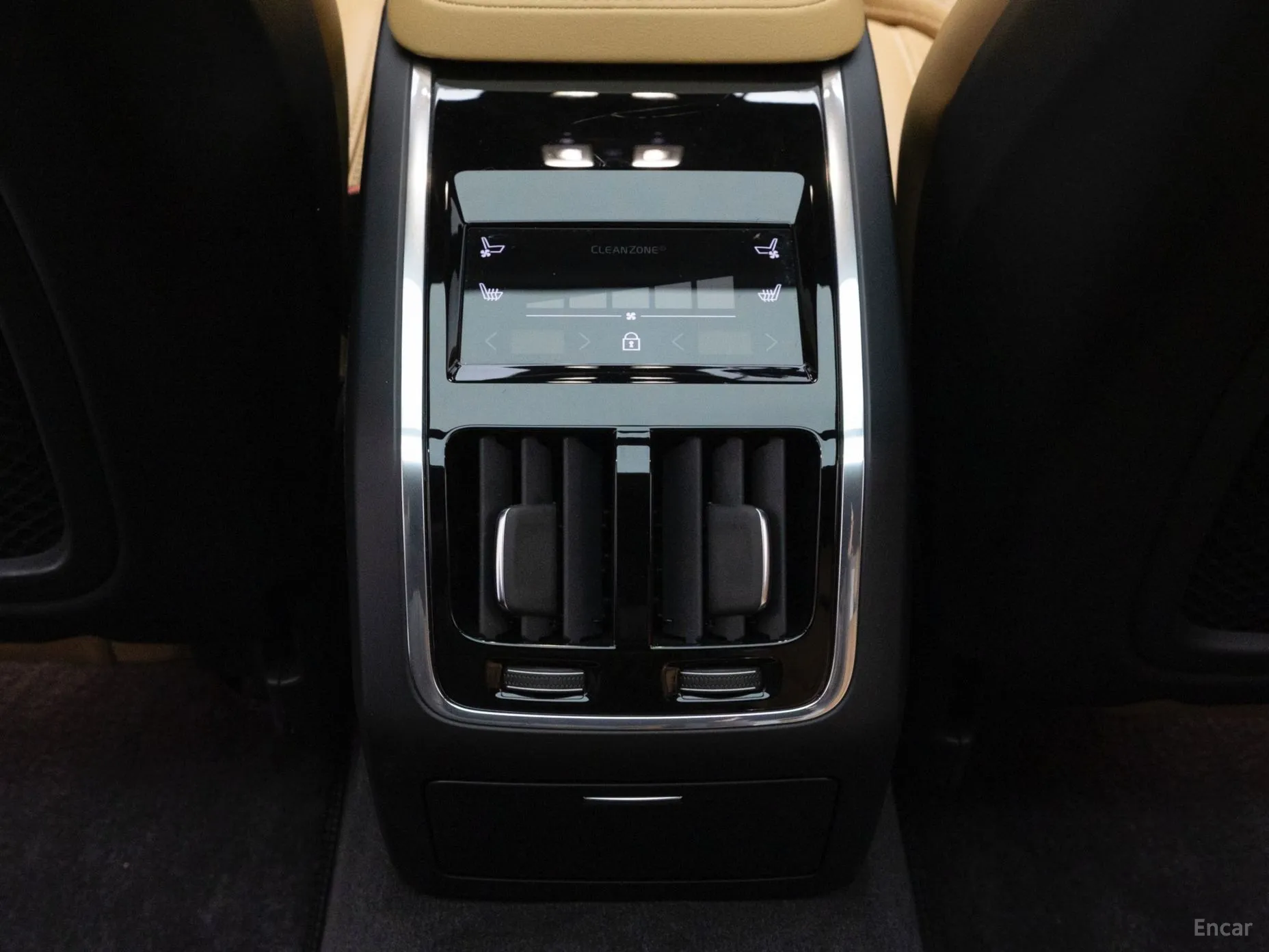 Volvo S90 превью 12