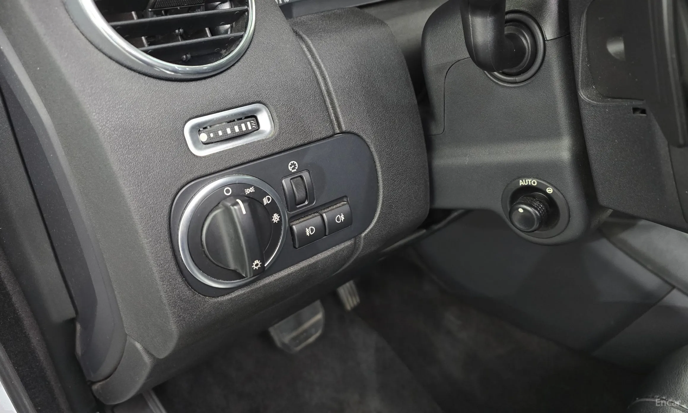 Land Rover Discovery 4 превью 17