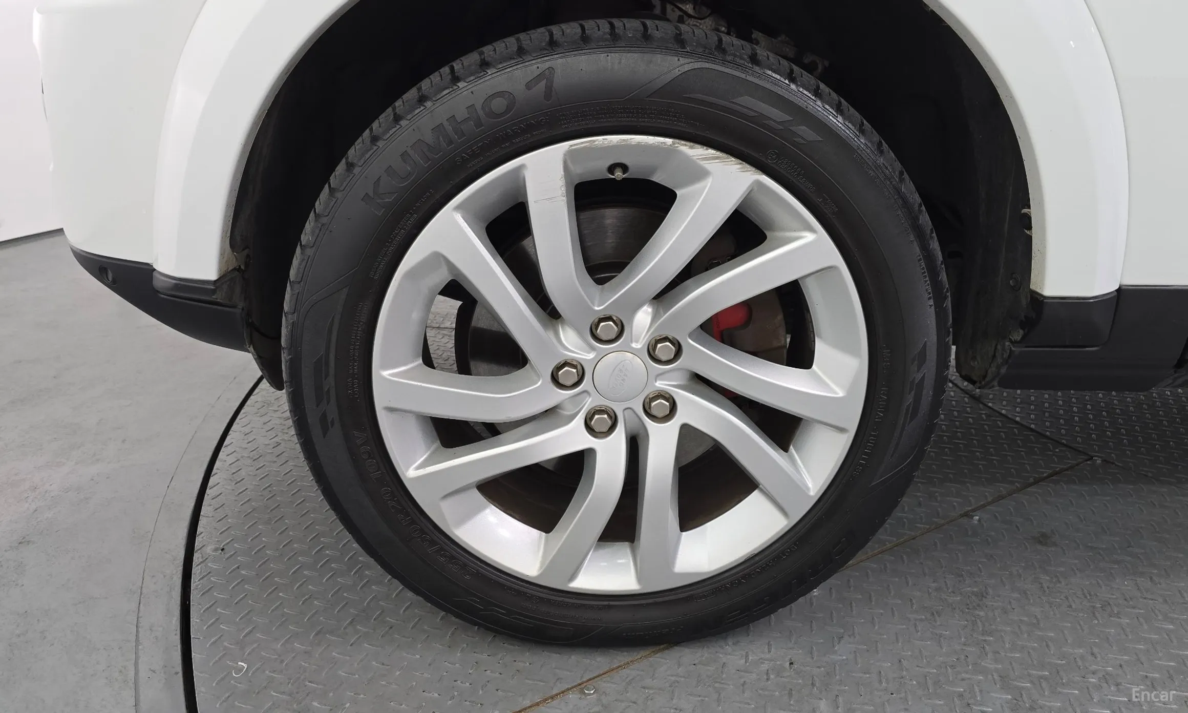Land Rover Discovery 4 превью 5