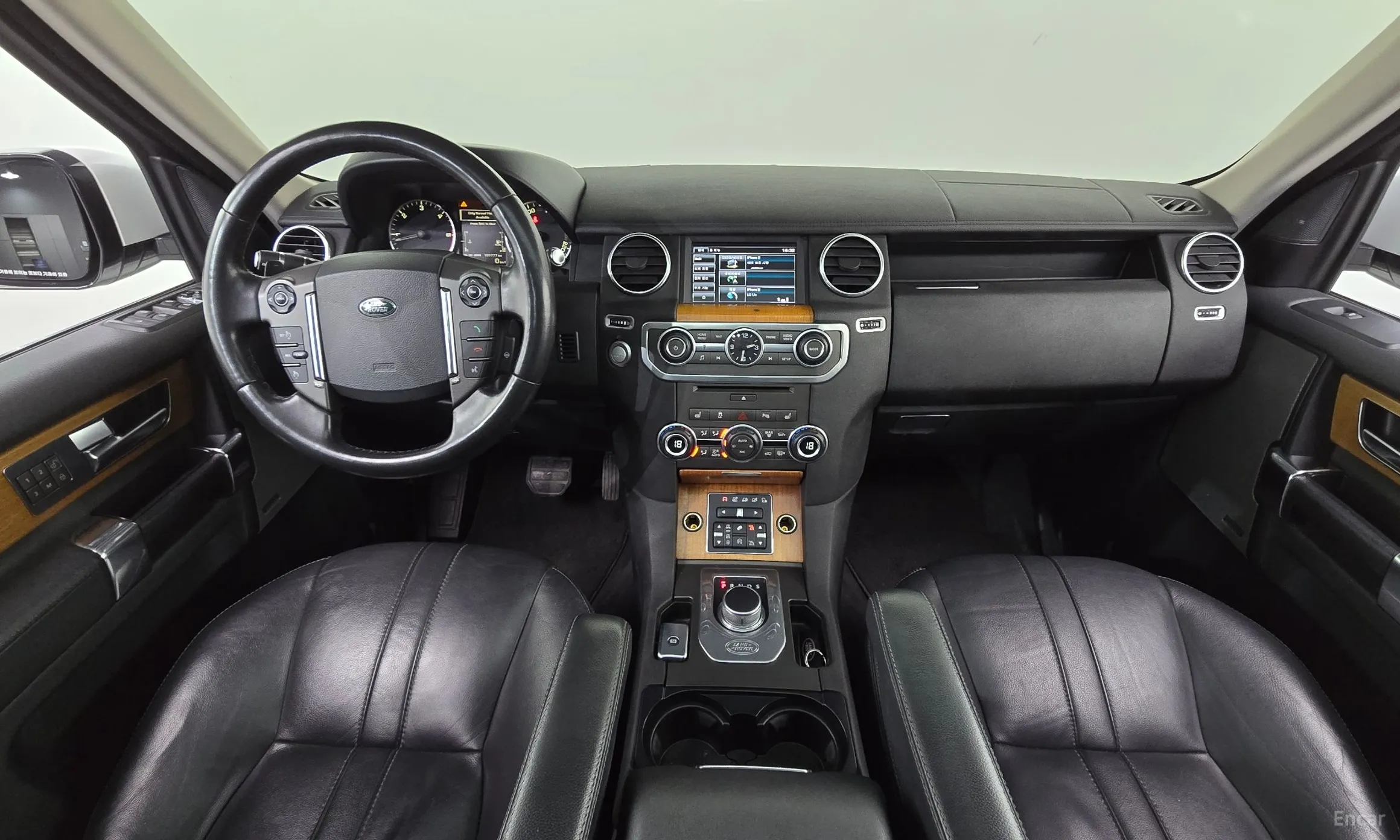 Land Rover Discovery 4 превью 7